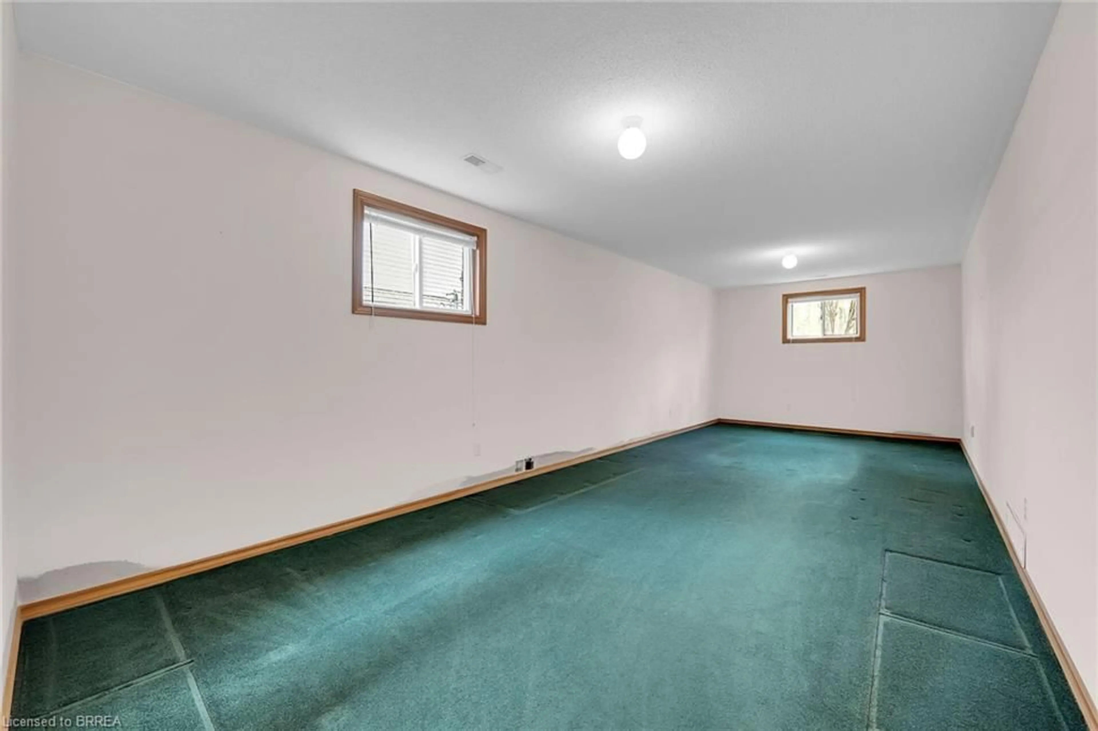 A pic of a room for 6 Digby Crt, Brantford Ontario N3P 2A6