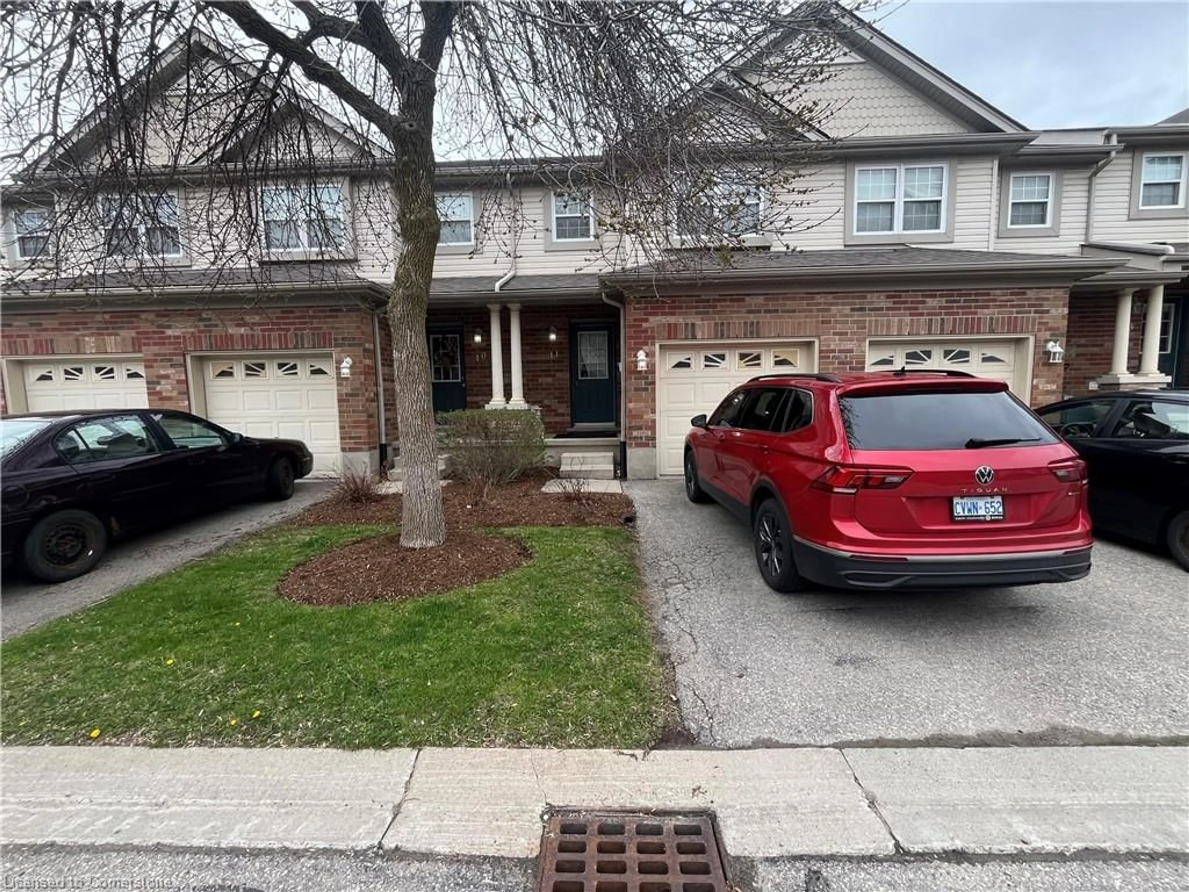 A pic from outside/outdoor area/front of a property/back of a property/a pic from drone, street for 30 Imperial Rd S Rd #11, Guelph Ontario N1K 1Y2