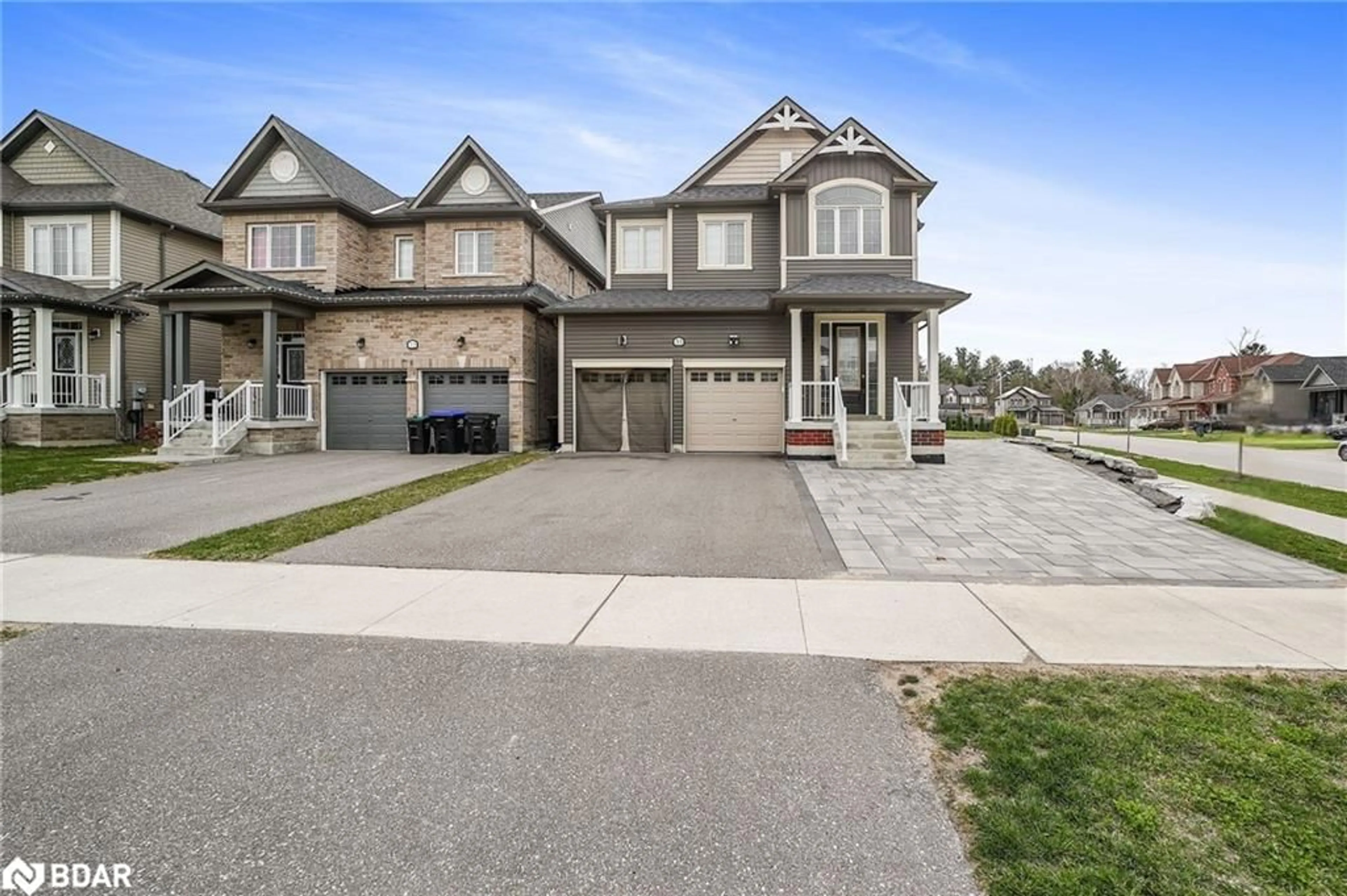 Home with brick exterior material, street for 31 Wood Cres, Angus Ontario L3W 0M5