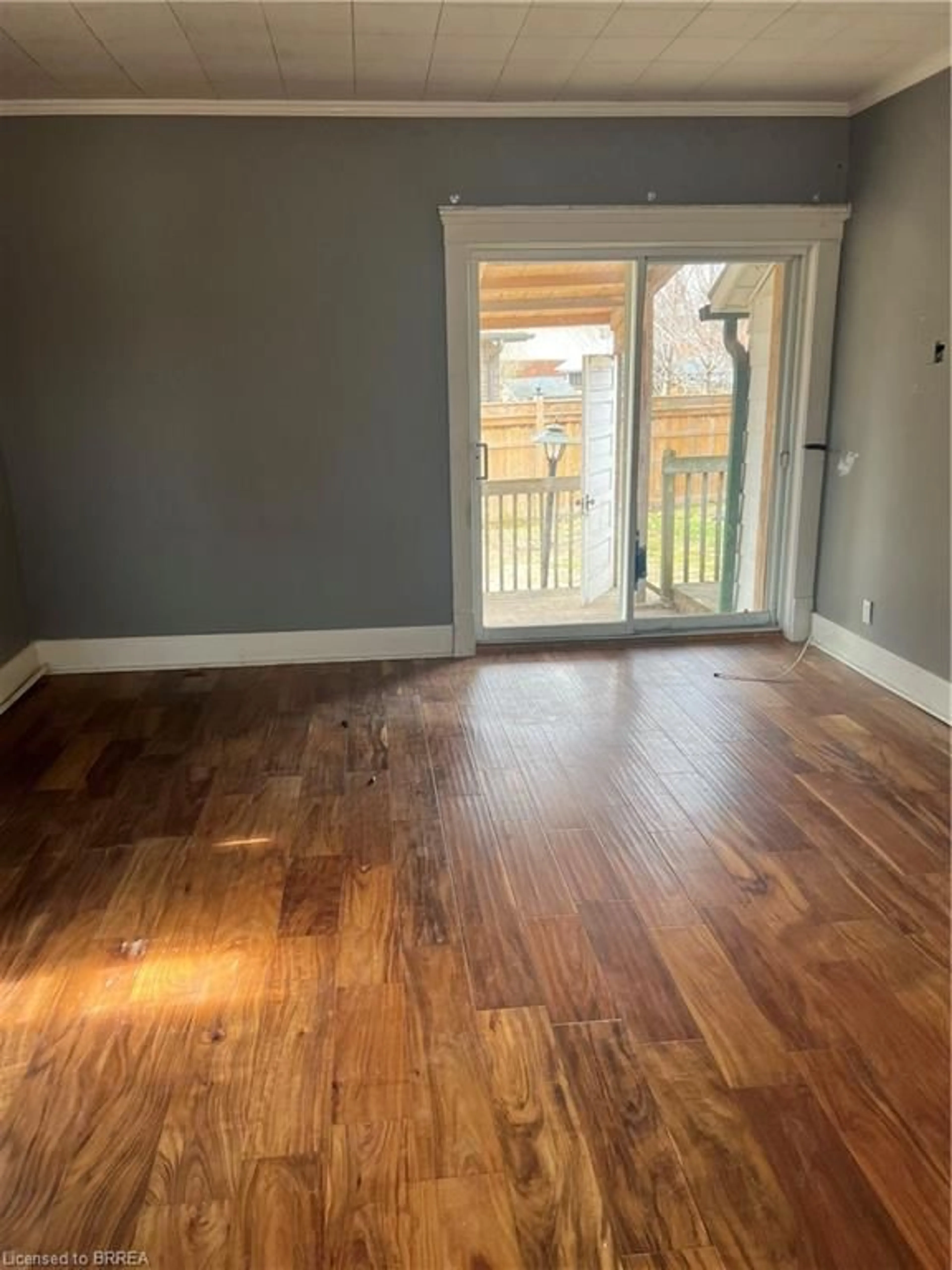 A pic of a room for 187 Mount Pleasant St, Brantford Ontario N3T 1T6