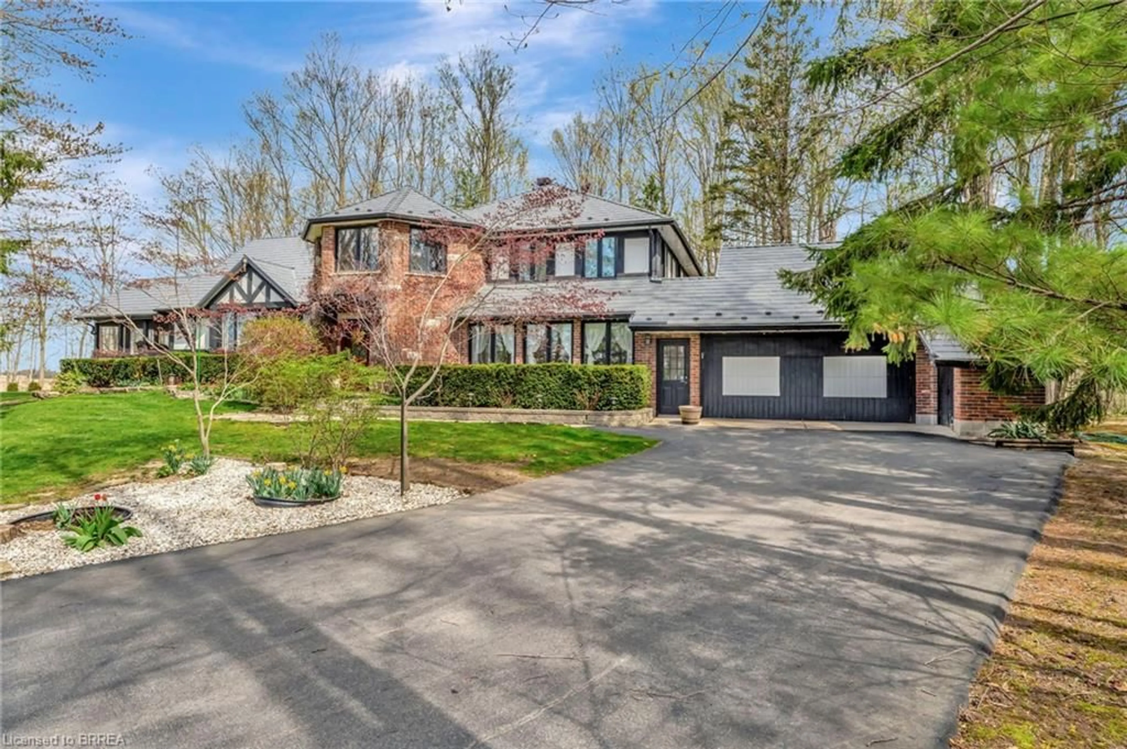 Home with brick exterior material, street for 184 No 6 School Rd, Brantford Ontario N3T 5L9