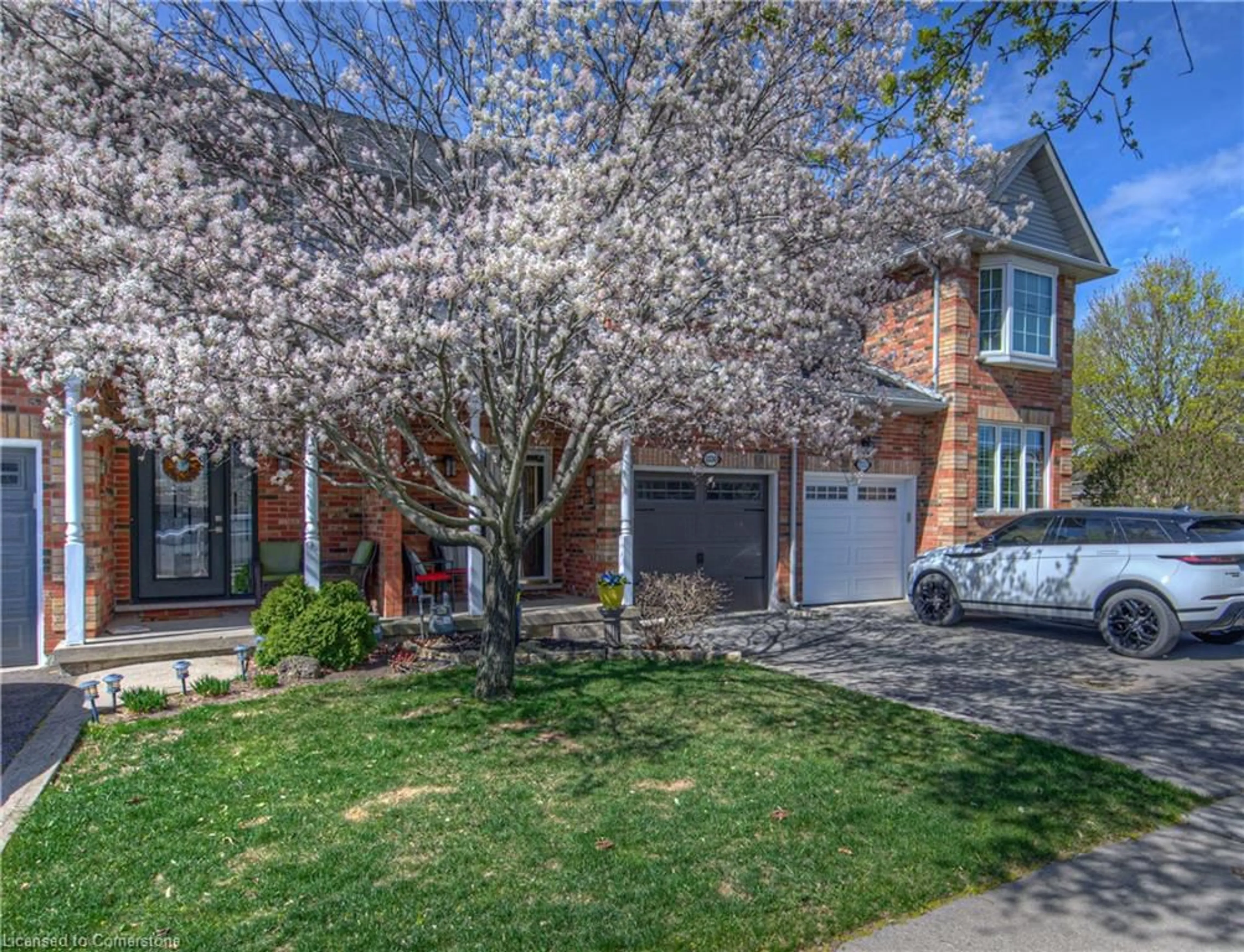 Home with brick exterior material, street for 1330 Blanshard Dr, Burlington Ontario L7M 4S3