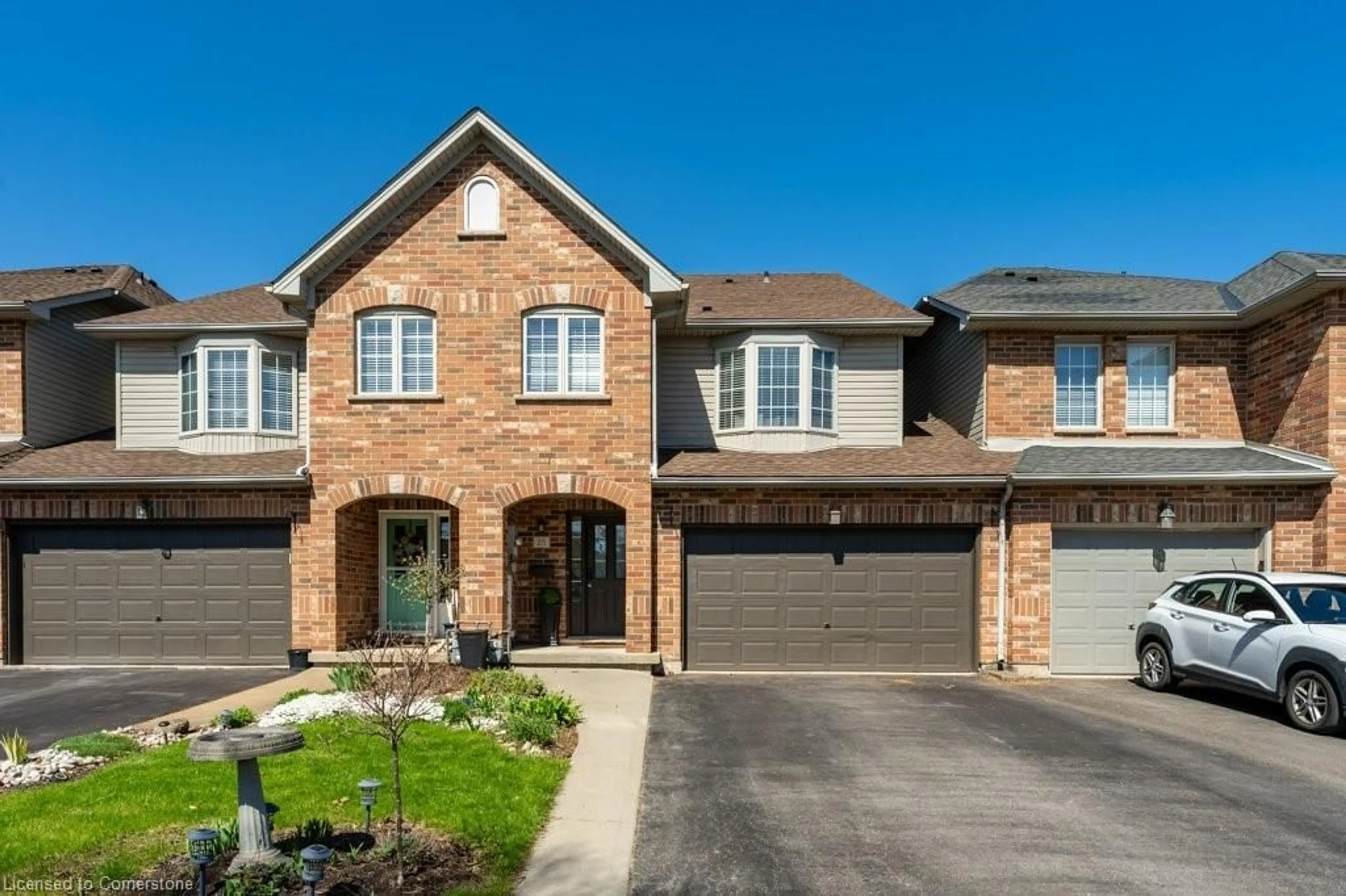 Home with brick exterior material, street for 25 Arrowhead Lane, Grimsby Ontario L3M 5M5