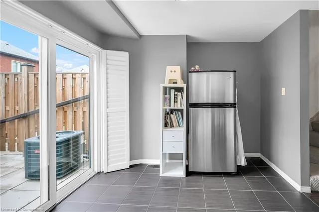 Additional property image - 895 Maple Ave Unit 304