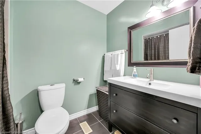 Additional property image - 895 Maple Ave Unit 304