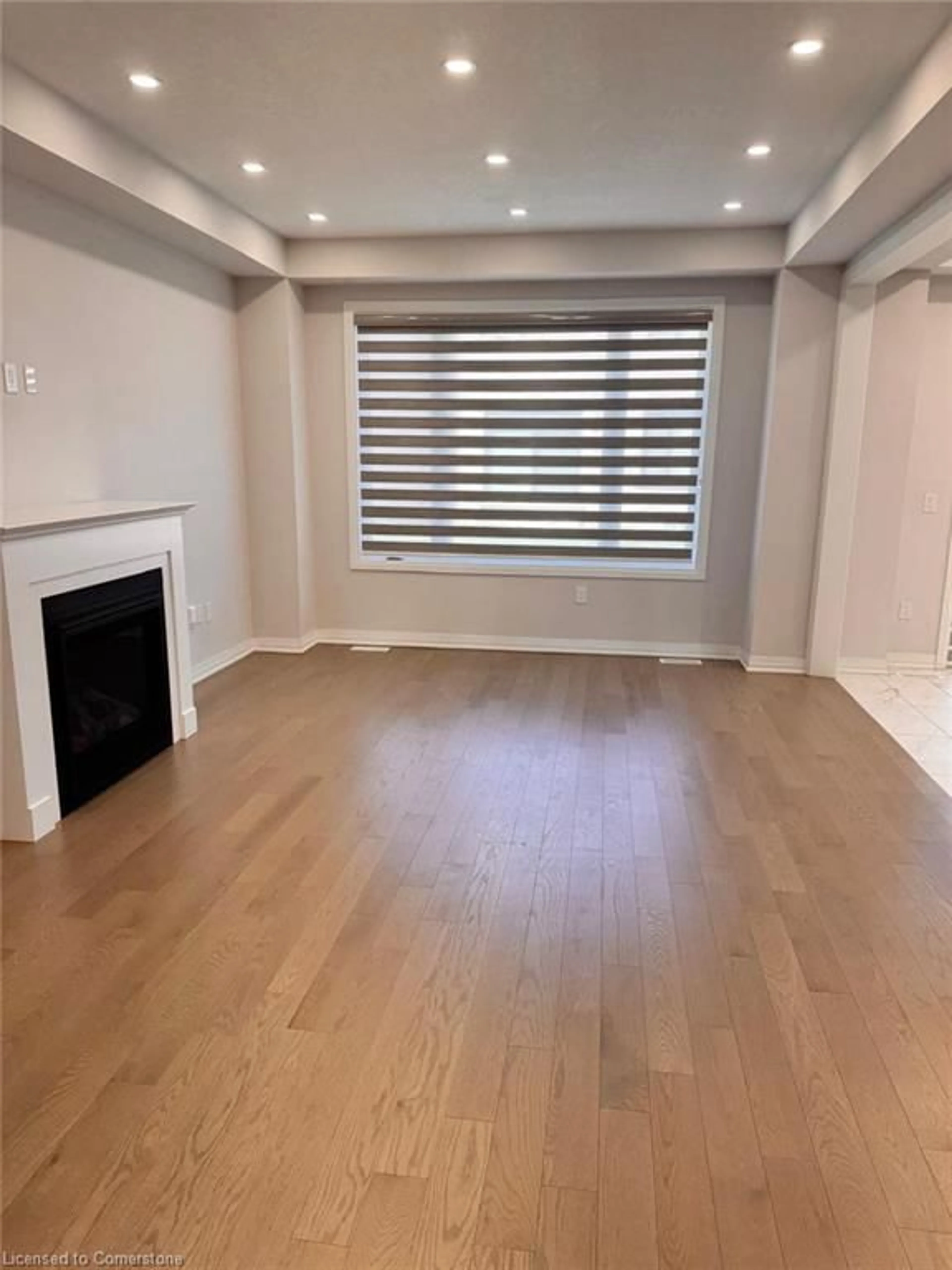 A pic of a room for 216 Leslie Davis St, Ayr Ontario N0B 1E0