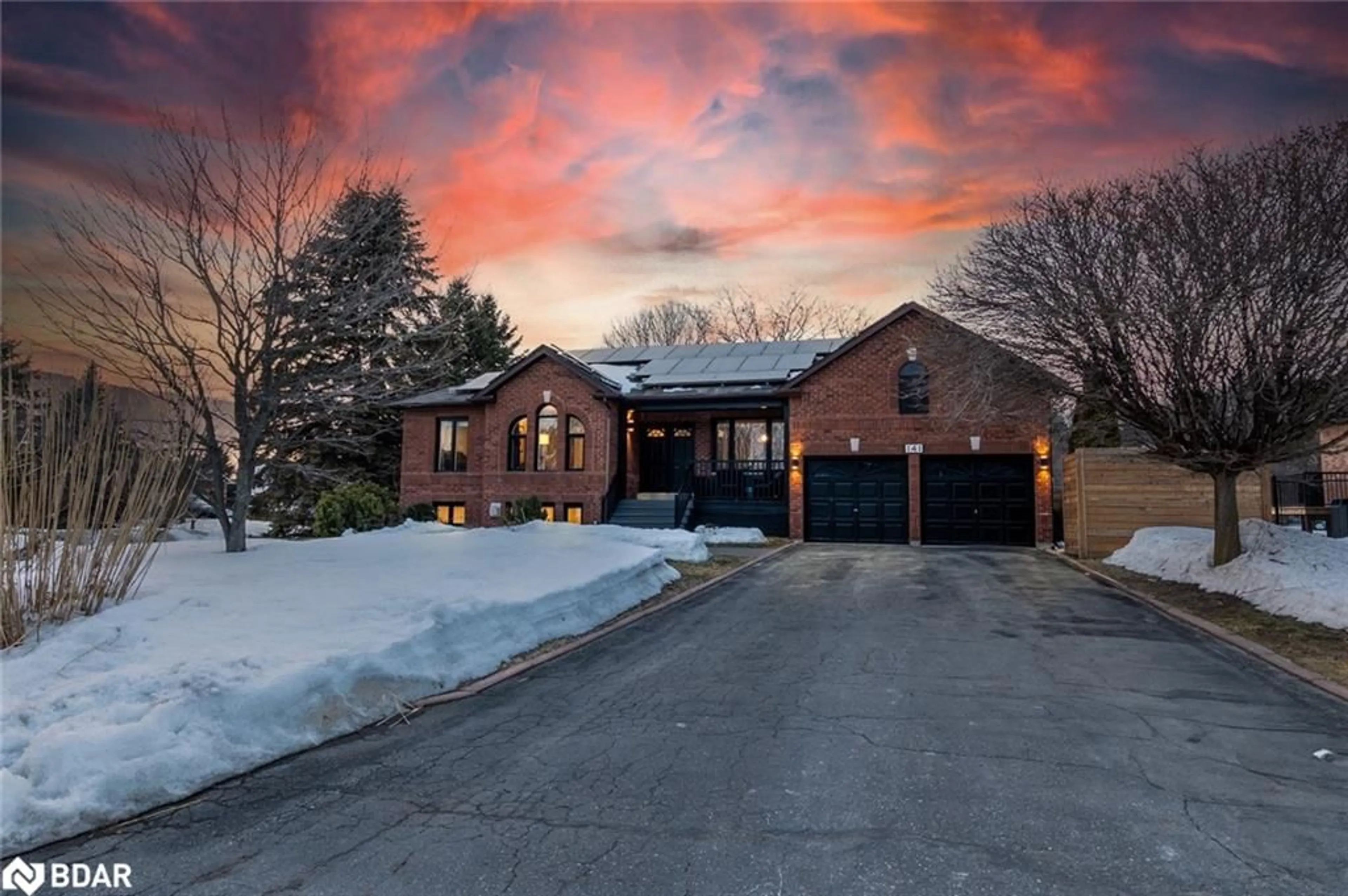Home with brick exterior material, street for 141 Wasaga Sands Dr, Wasaga Beach Ontario L9Z 1H9