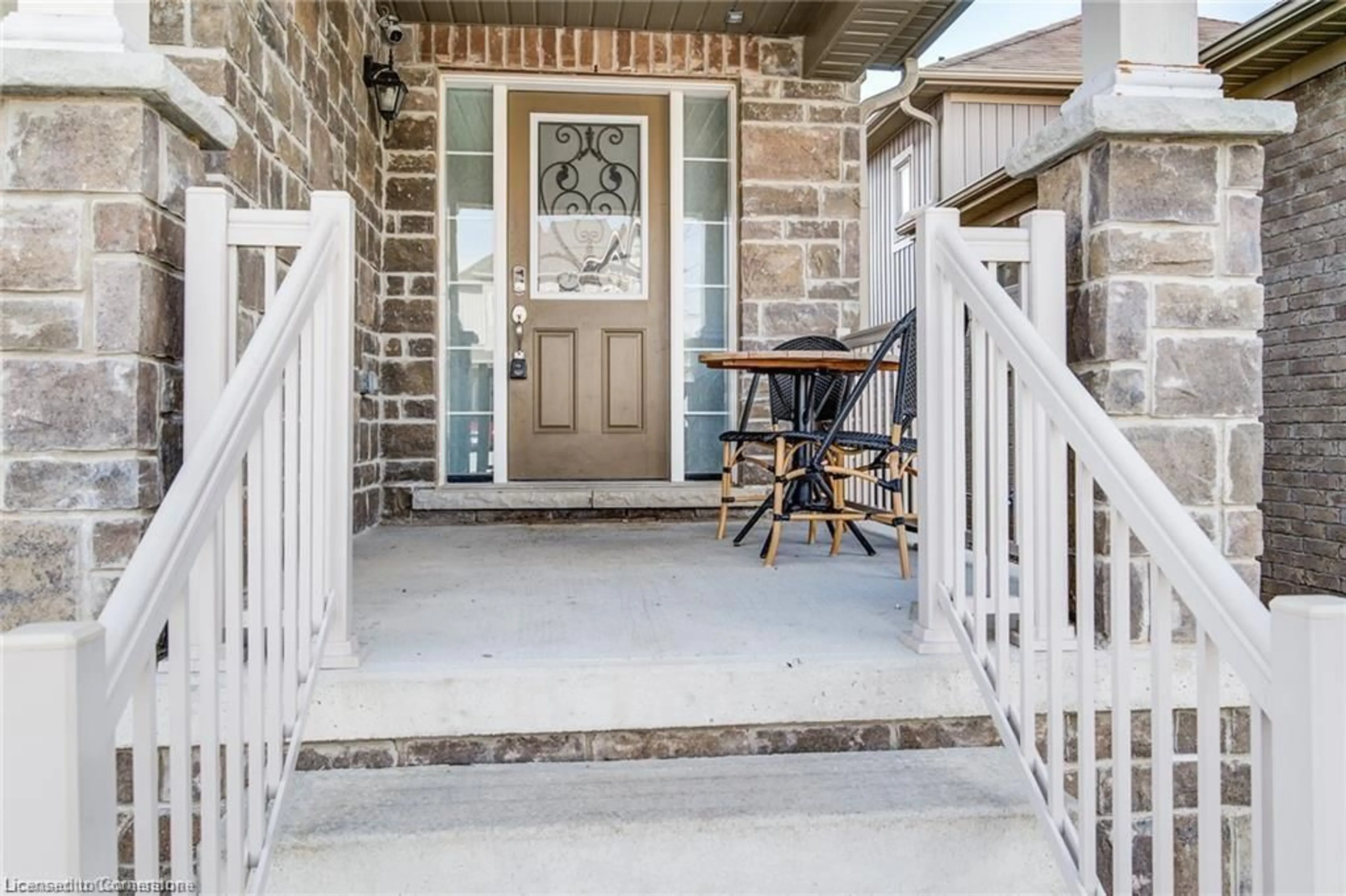 Indoor entryway for 991 Hannah Ave, Listowel Ontario N4W 0H6