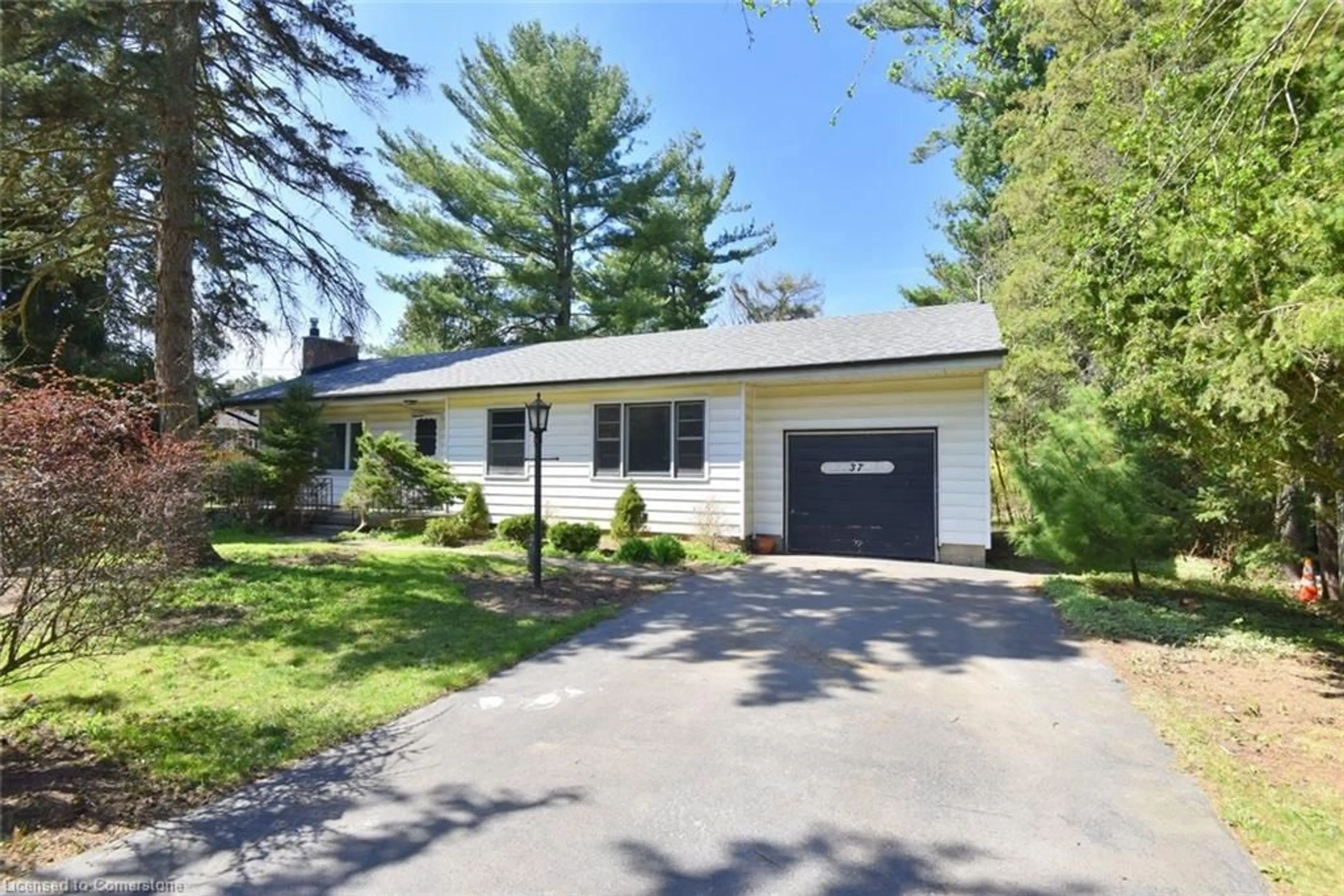Unknown for 37 Webster St, Greensville Ontario L9H 4Z5
