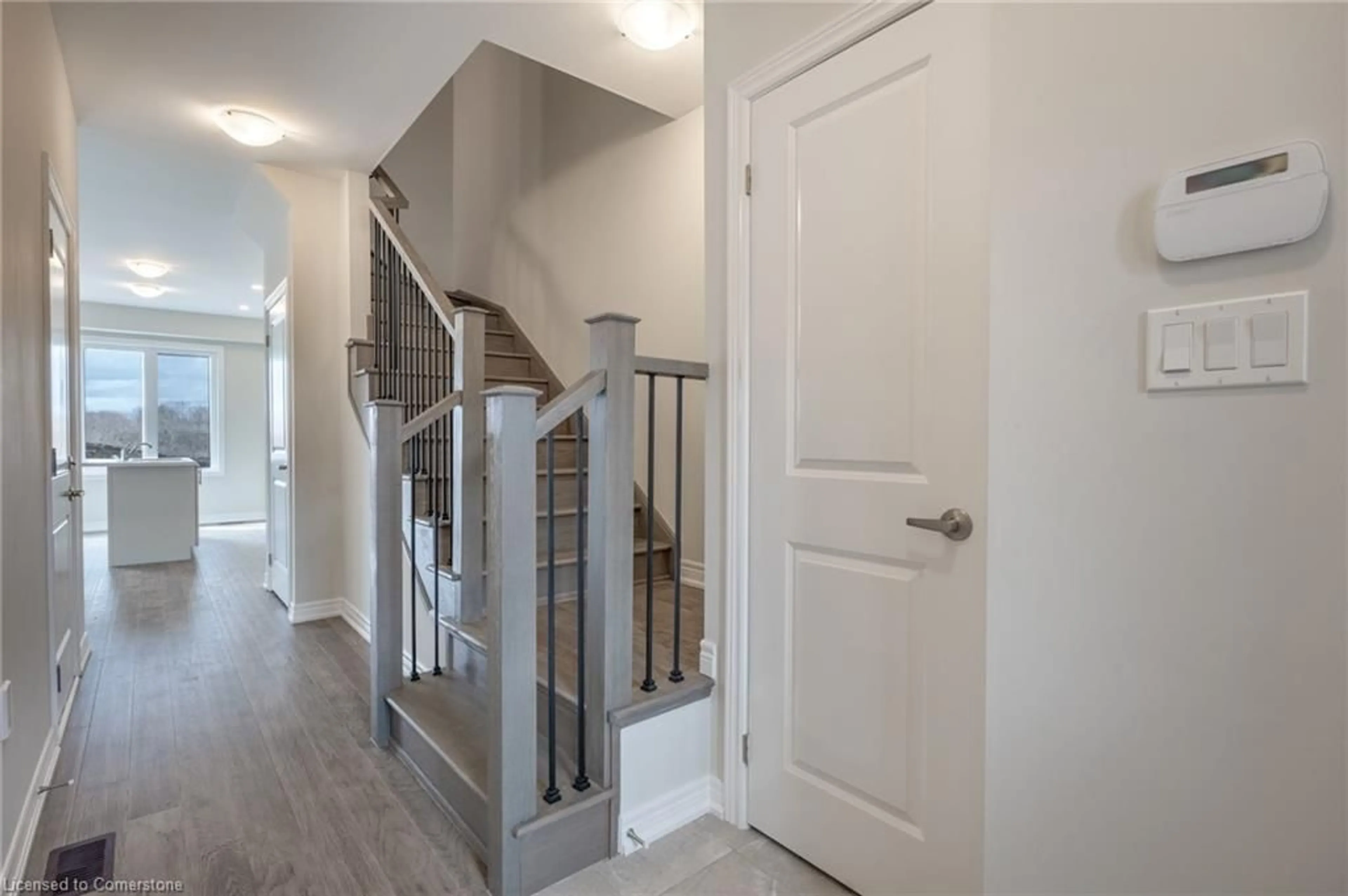 Indoor entryway for 149 Aquasanta Cres, Hamilton Ontario L8K 1B2
