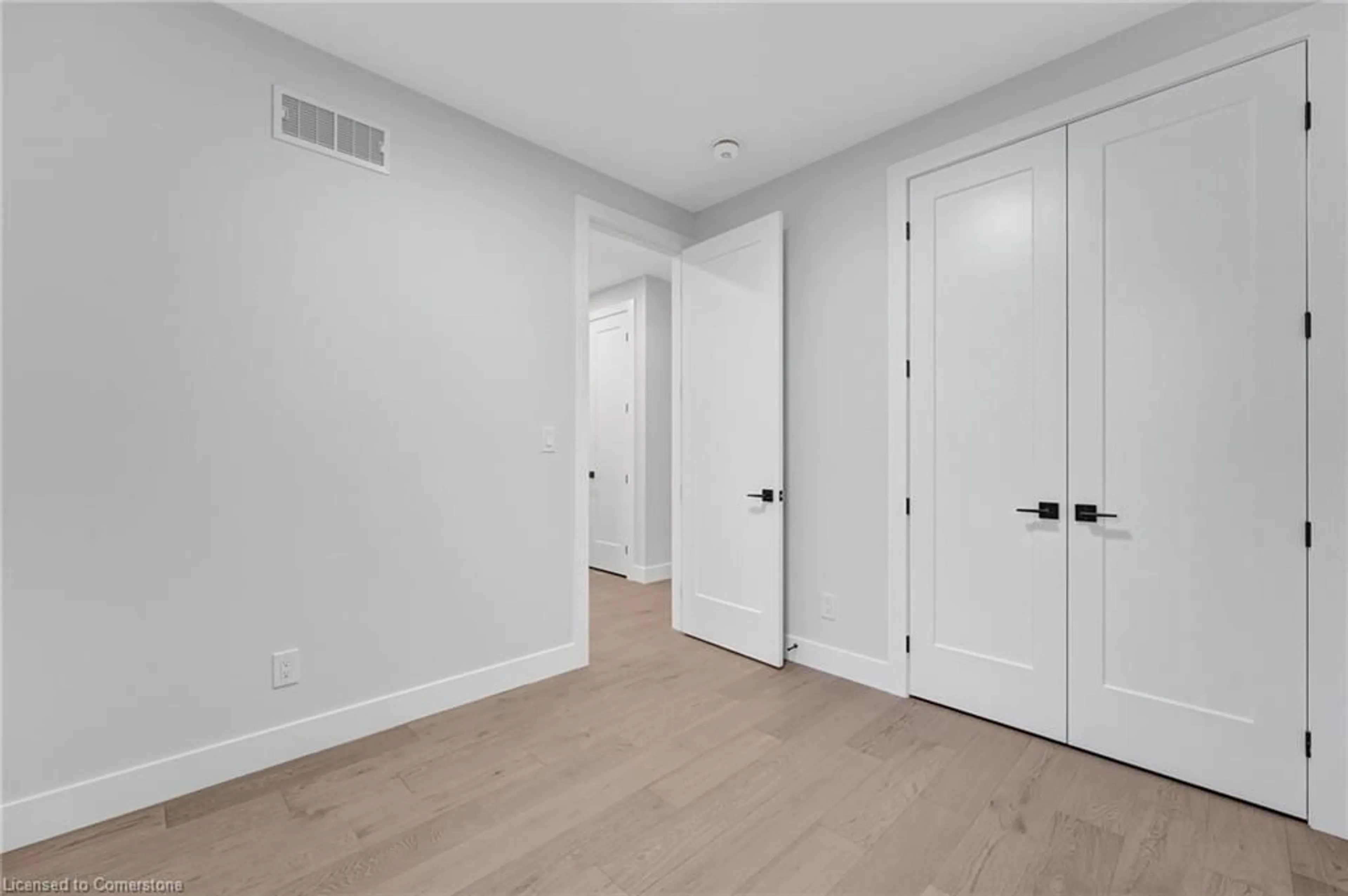 A pic of a room for 96 Clayton St, Mitchell Ontario N0K 1N0