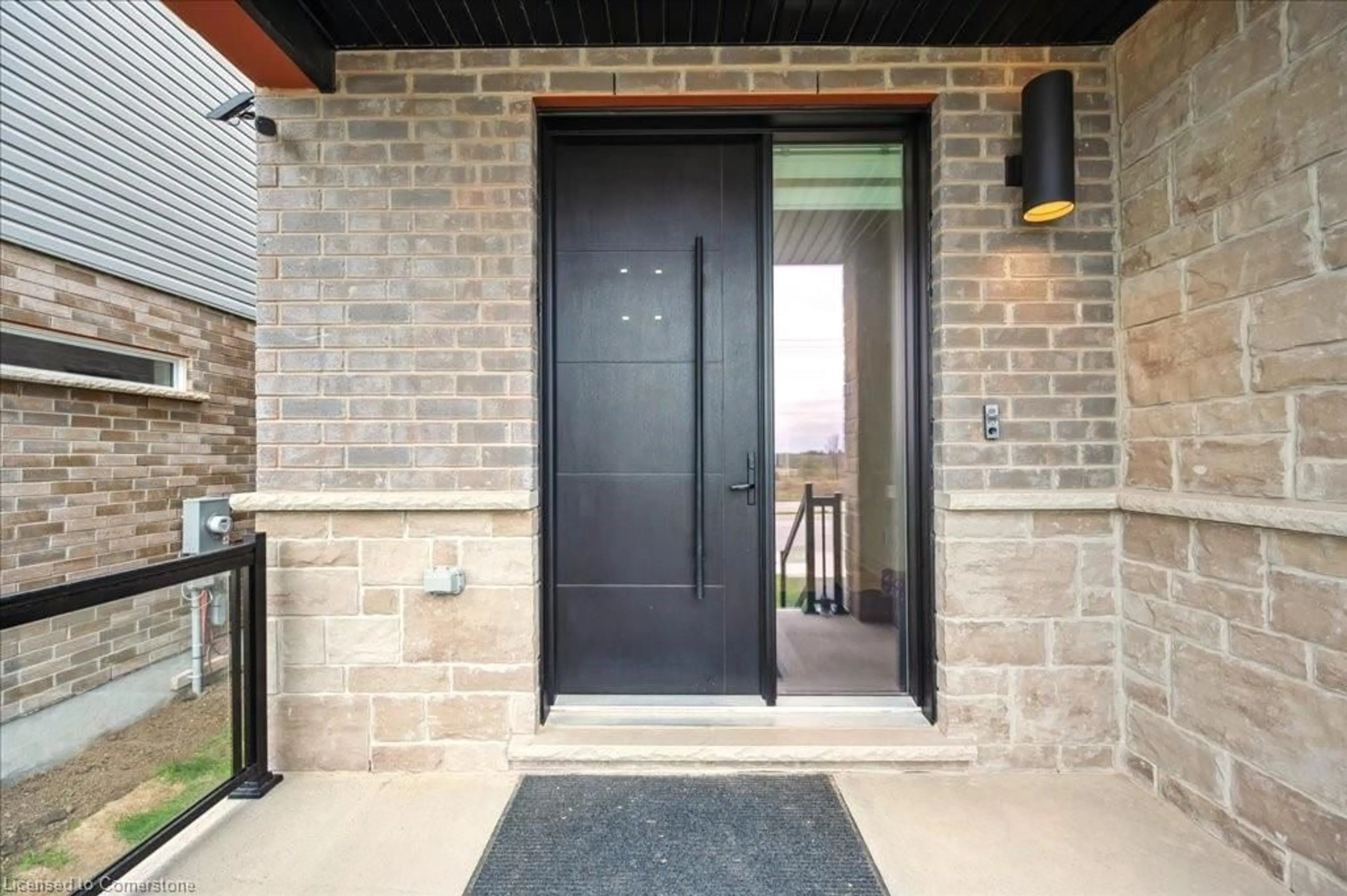 Indoor entryway for 166 Shaded Creek Drive Dr, Kitchener Ontario N2P 0K7