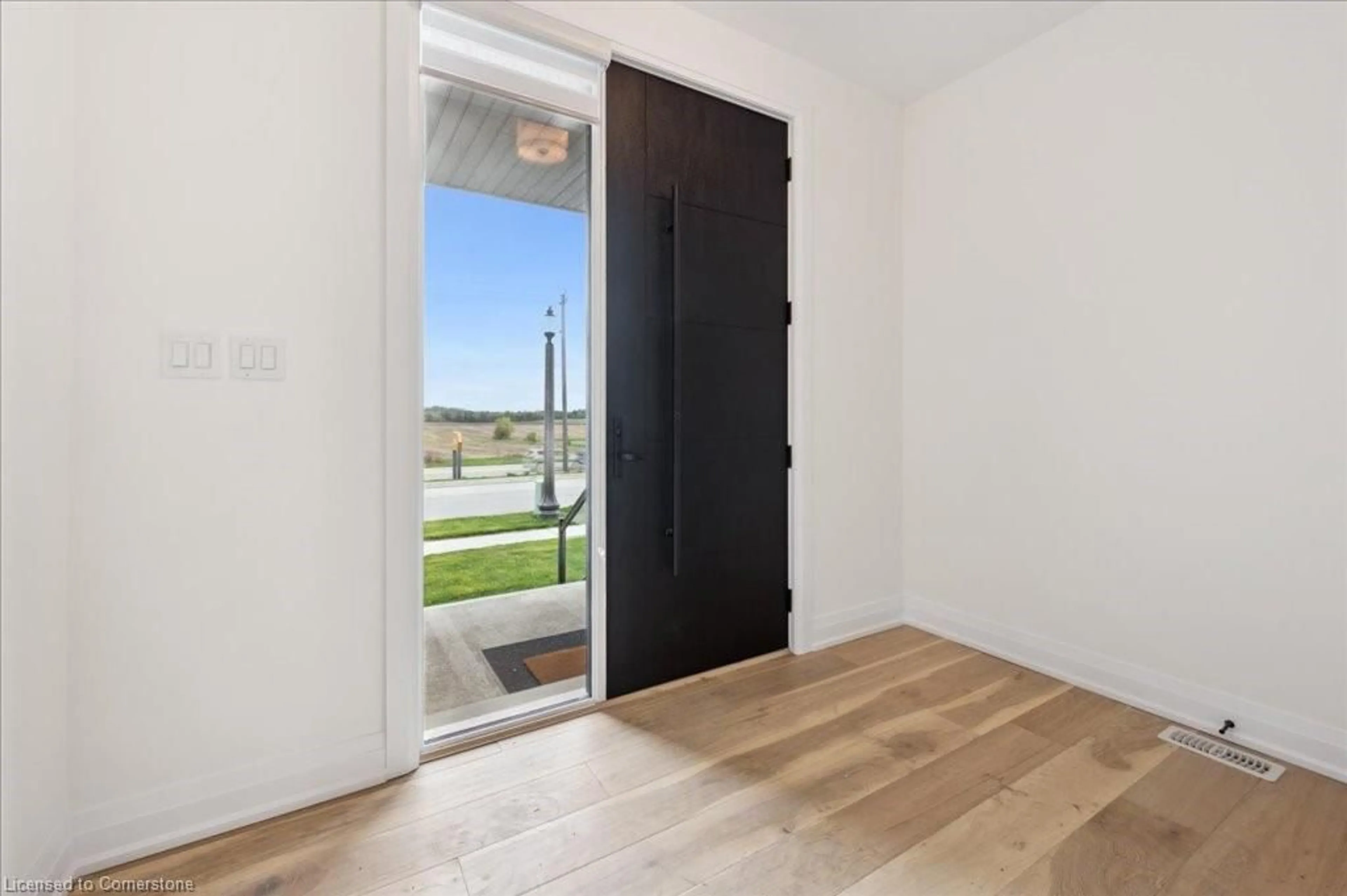 Indoor entryway for 166 Shaded Creek Drive Dr, Kitchener Ontario N2P 0K7