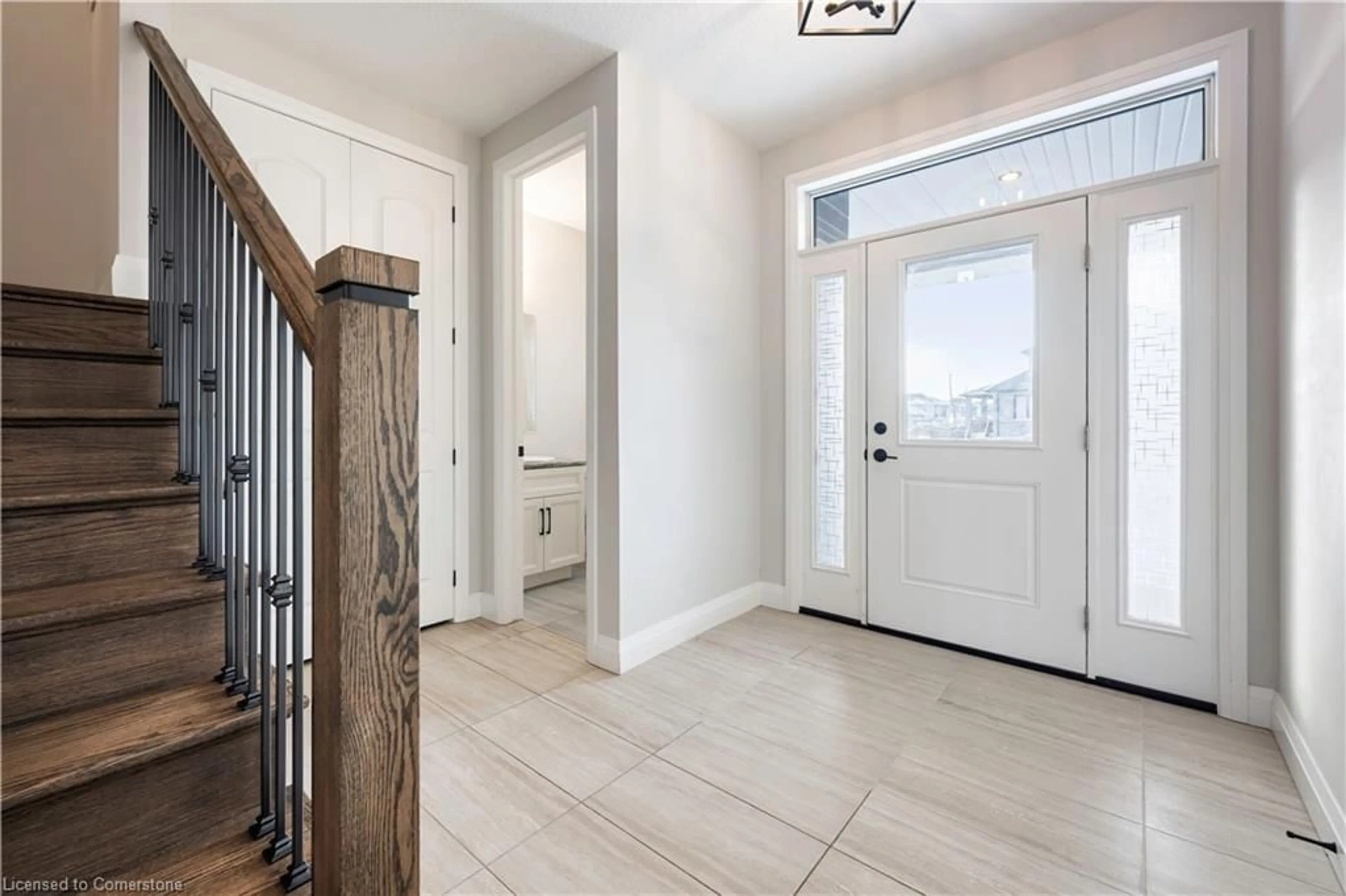 Indoor entryway for 3 Grundy Cres, Grand Valley Ontario L9W 7S7