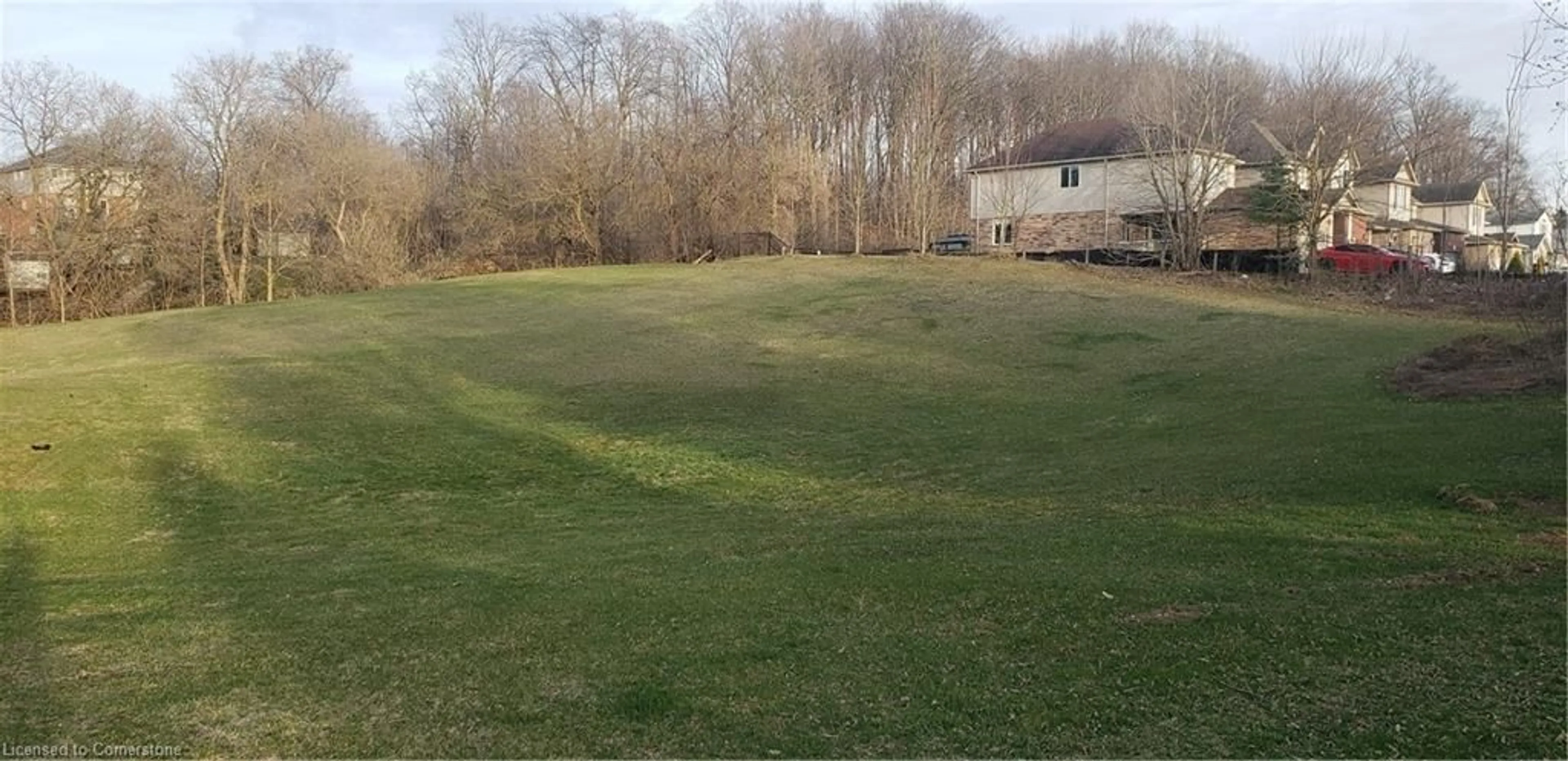 Blurry image for 404 River Rd, Cambridge Ontario N3C 2B7