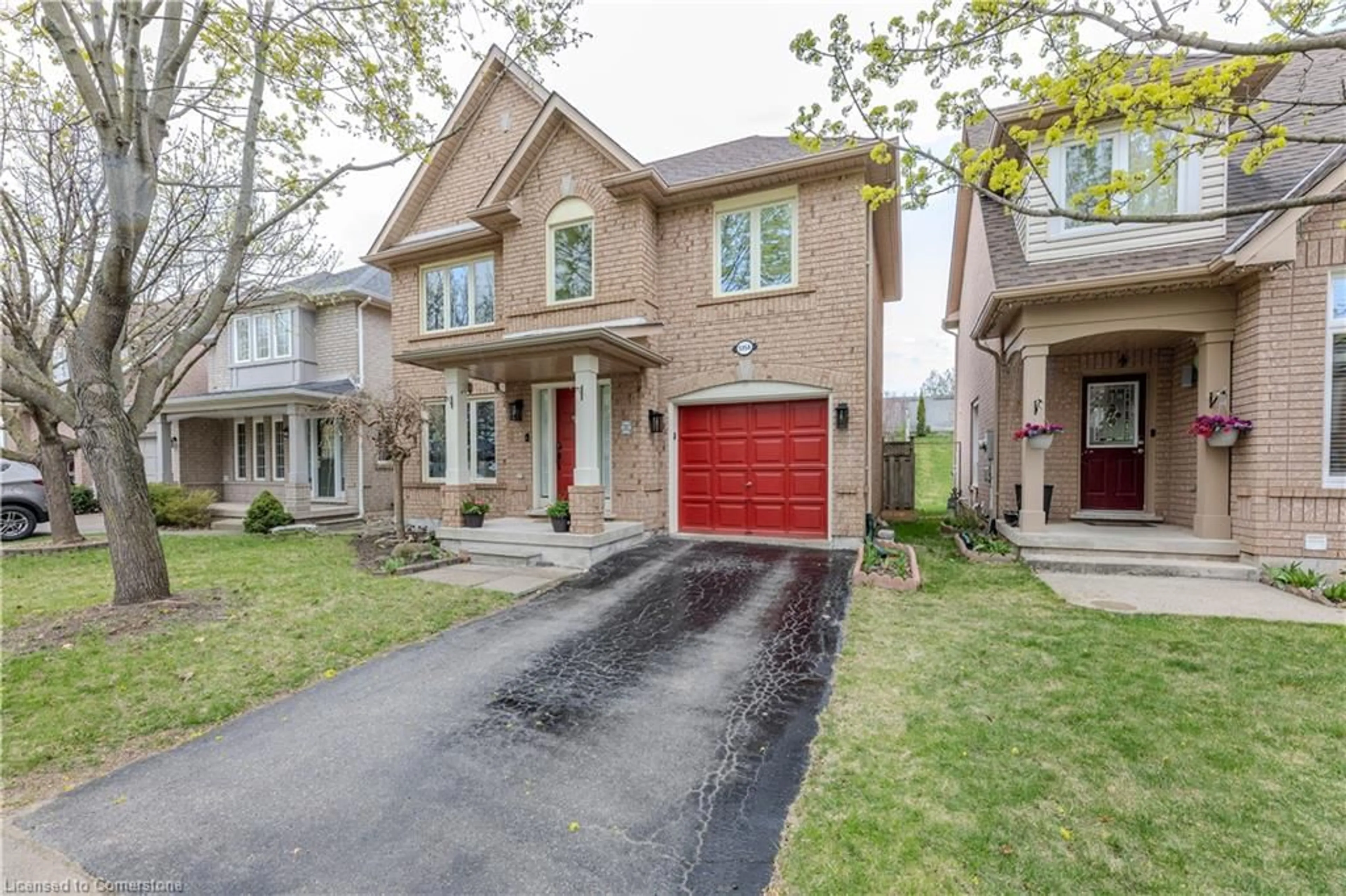 Home with brick exterior material, street for 5154 Ridgewell Rd, Burlington Ontario L7L 6N7