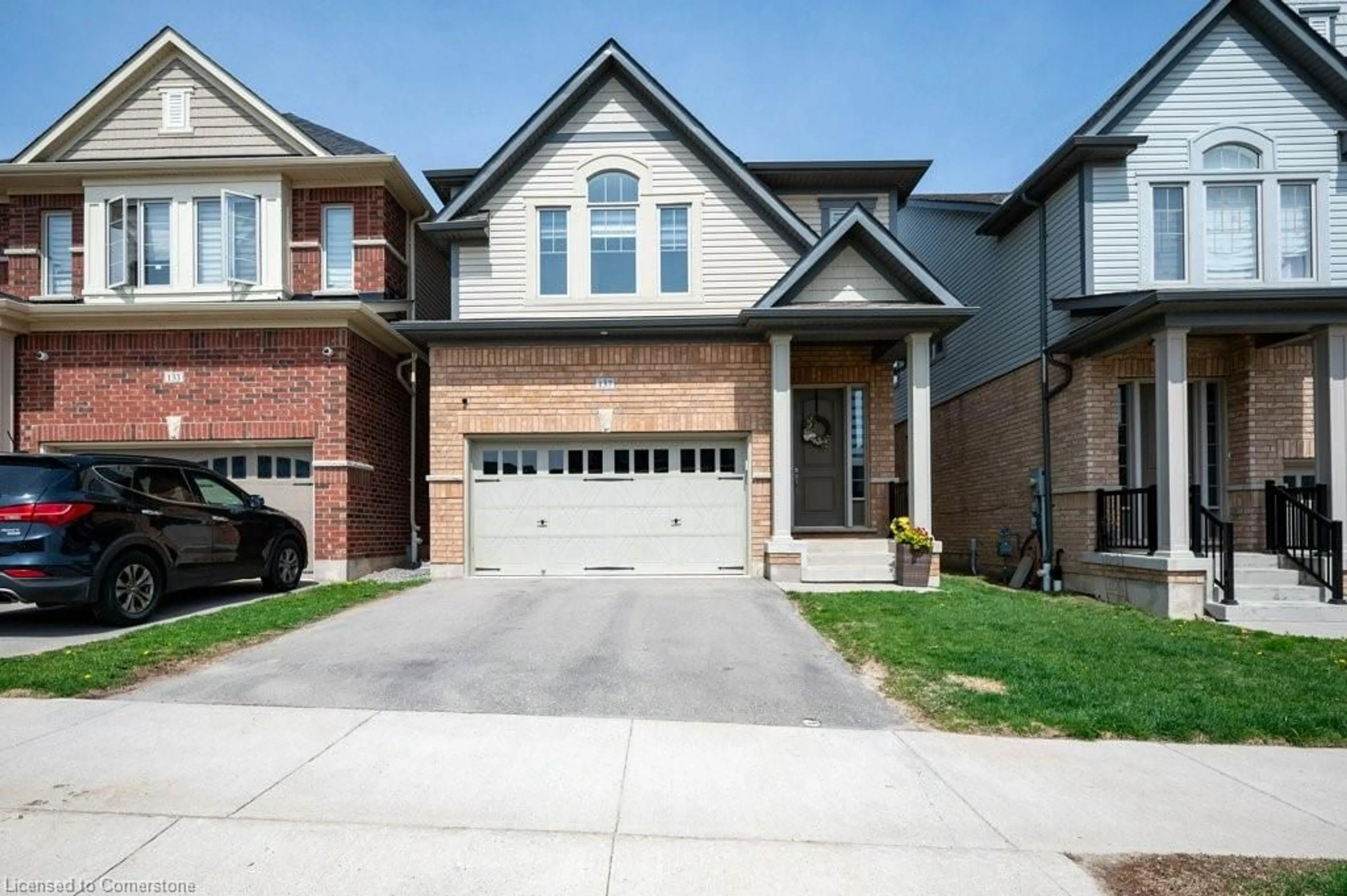 Home with brick exterior material, street for 137 Haldimand St, Kitchener Ontario N2R 0R2