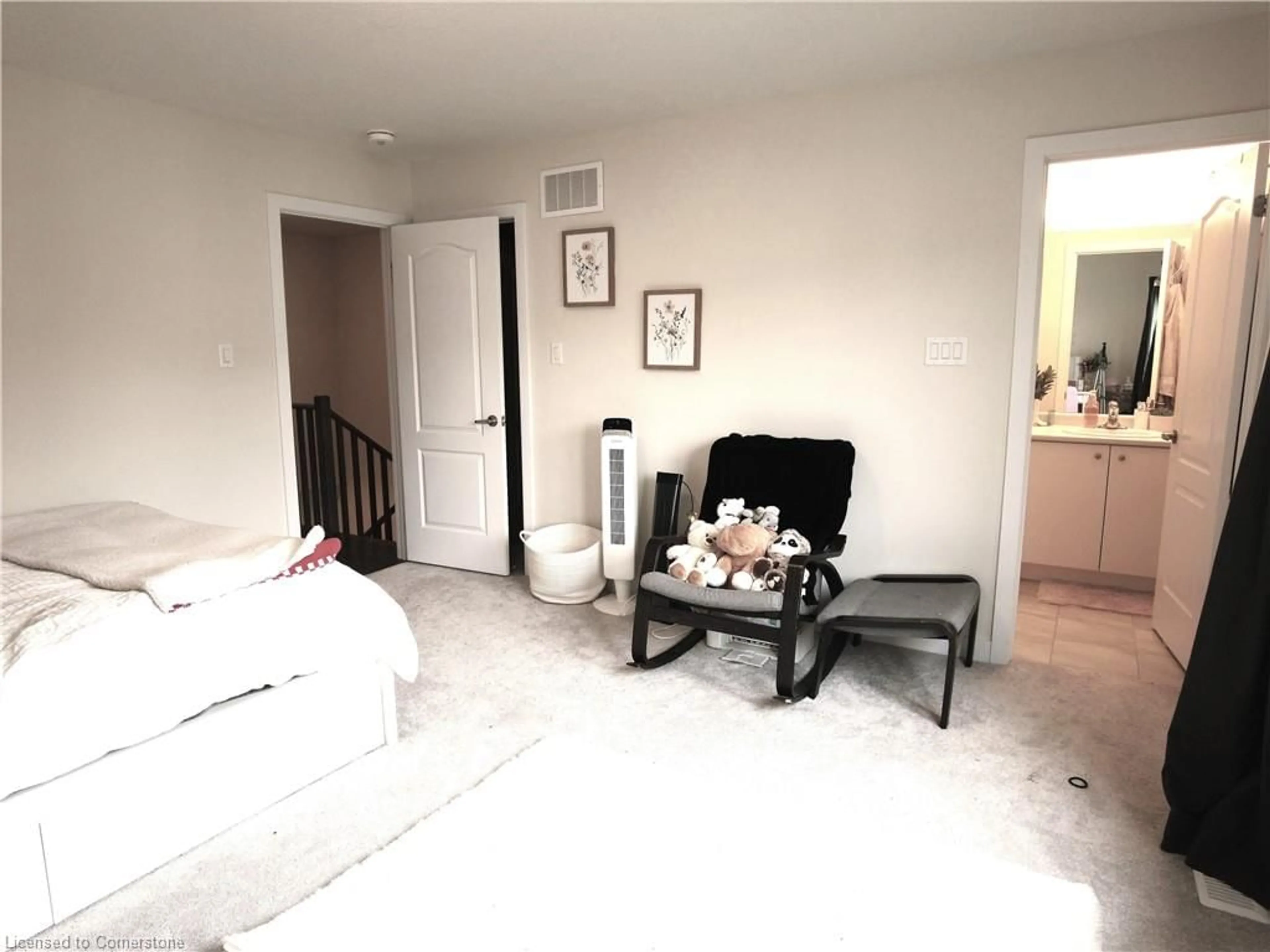 A pic of a room for 99 Keelson St, Welland Ontario L3B 0M4
