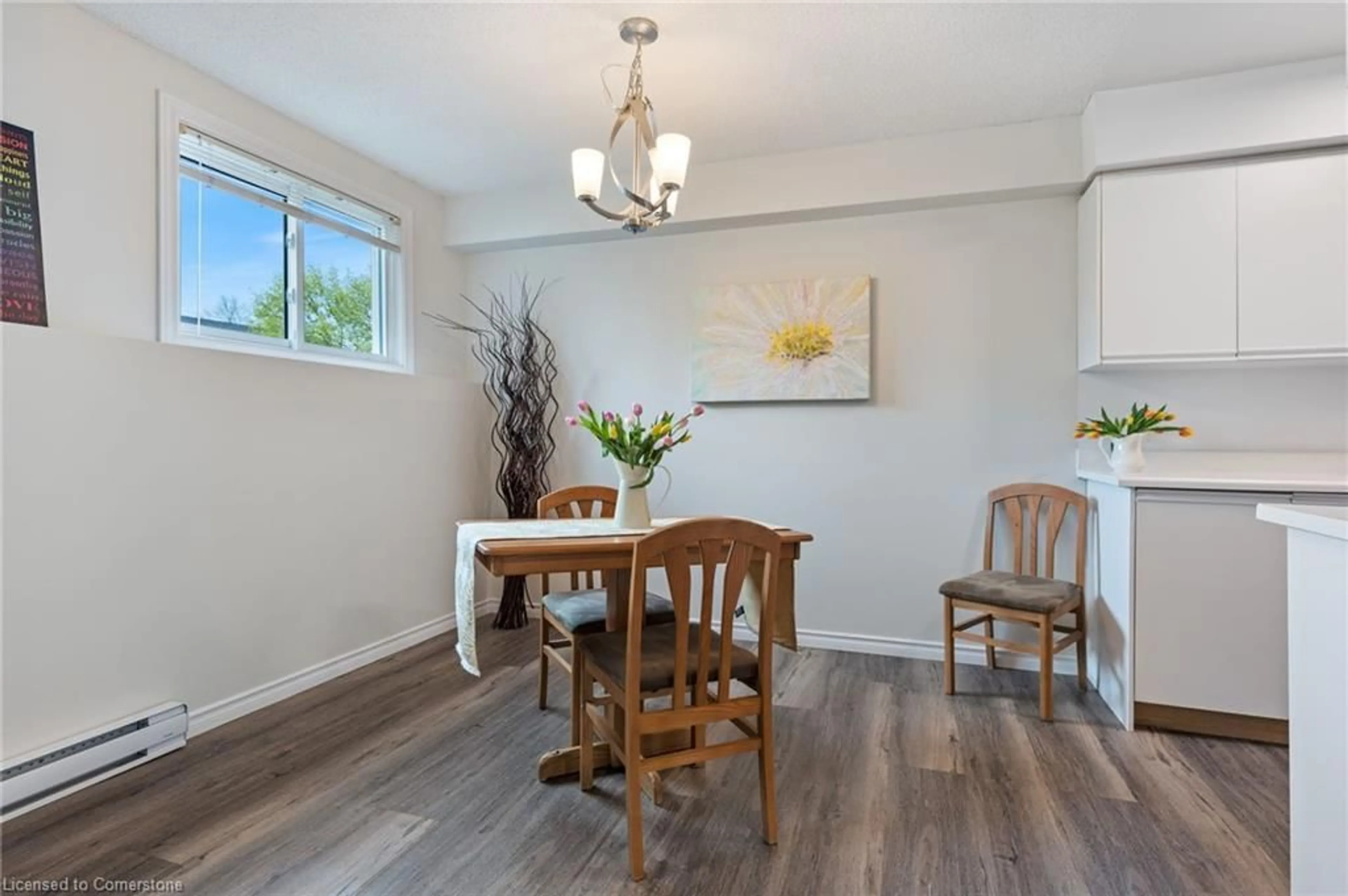 Dining room, wood/laminate floor for 60 Donly Dr #101, Simcoe Ontario N3Y 5K3