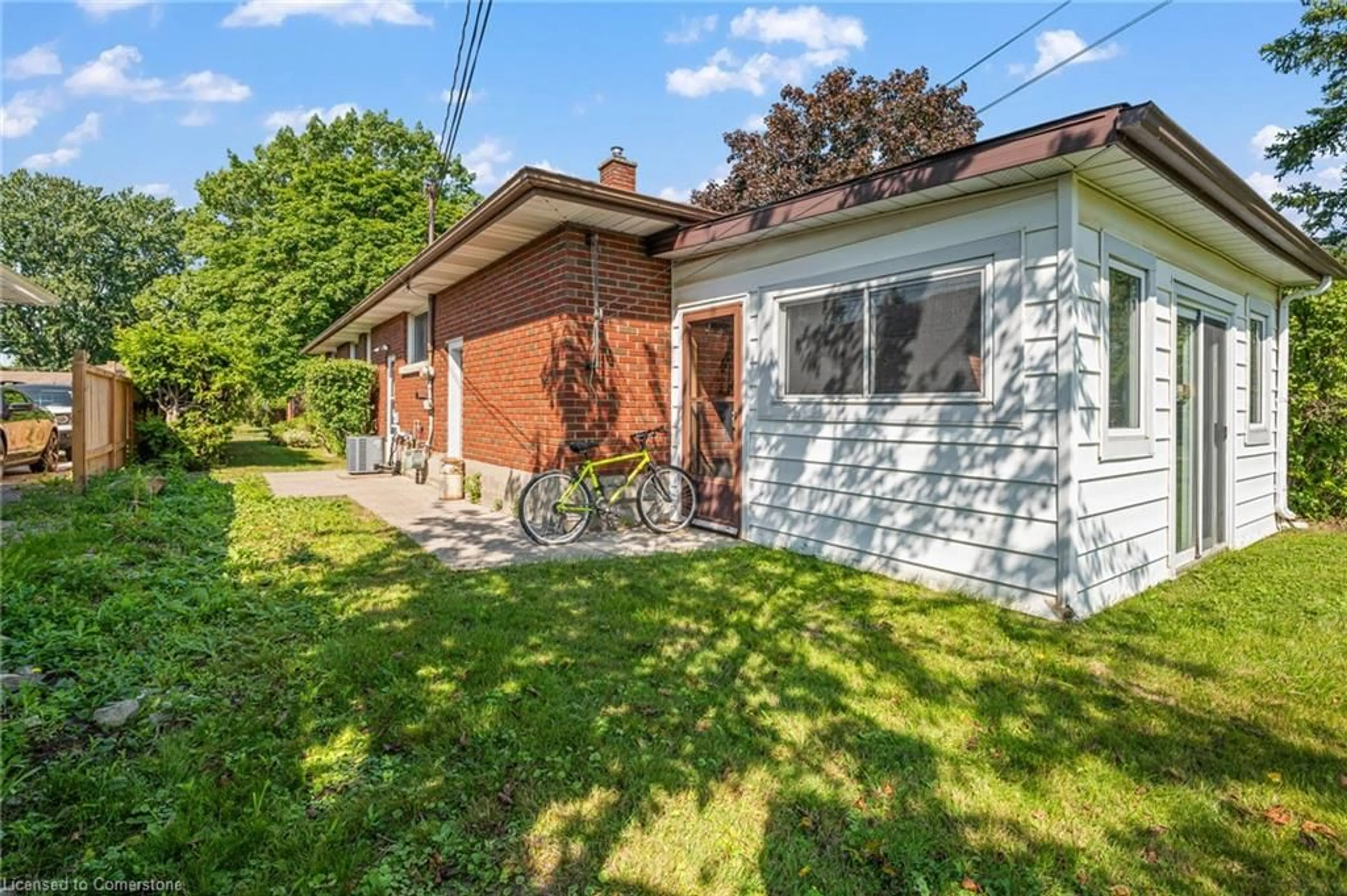 Patio, street for 4 Tamarack St, Welland Ontario L3C 4X5