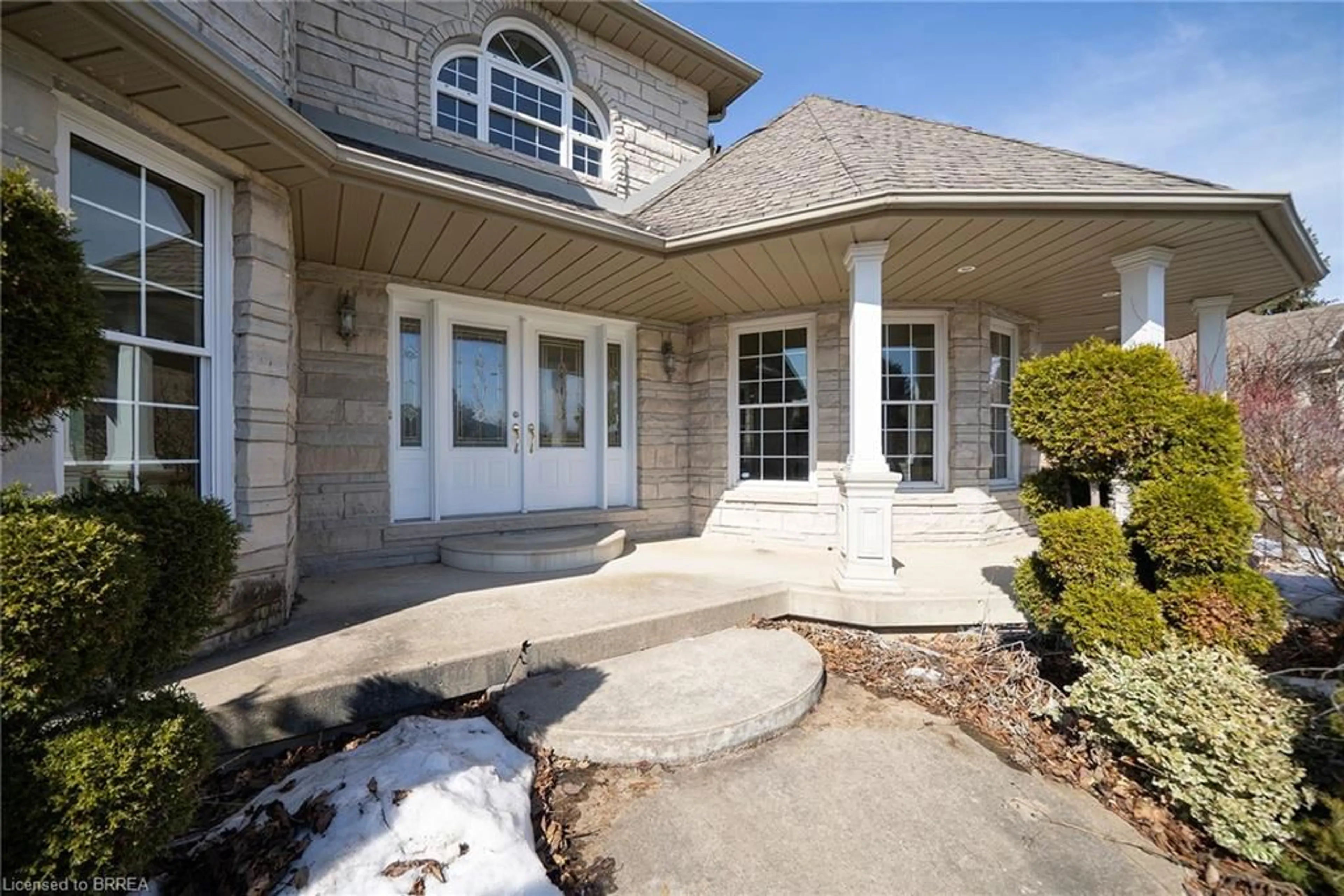 Unknown for 15 Royal York Crt, St. George Ontario N0E 1N0