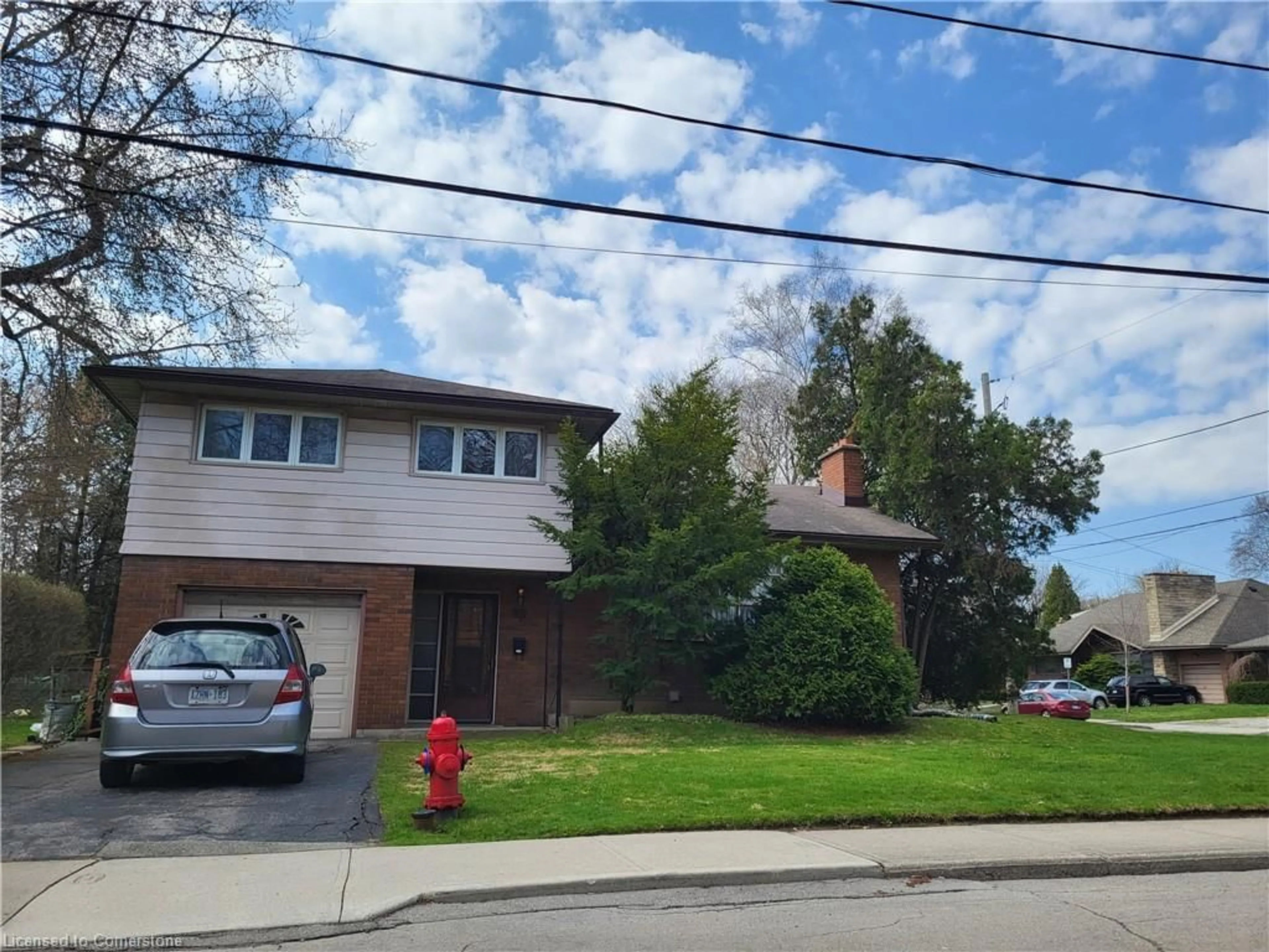 Home with brick exterior material, street for 133 Westwood Ave, Hamilton Ontario L8S 2B5