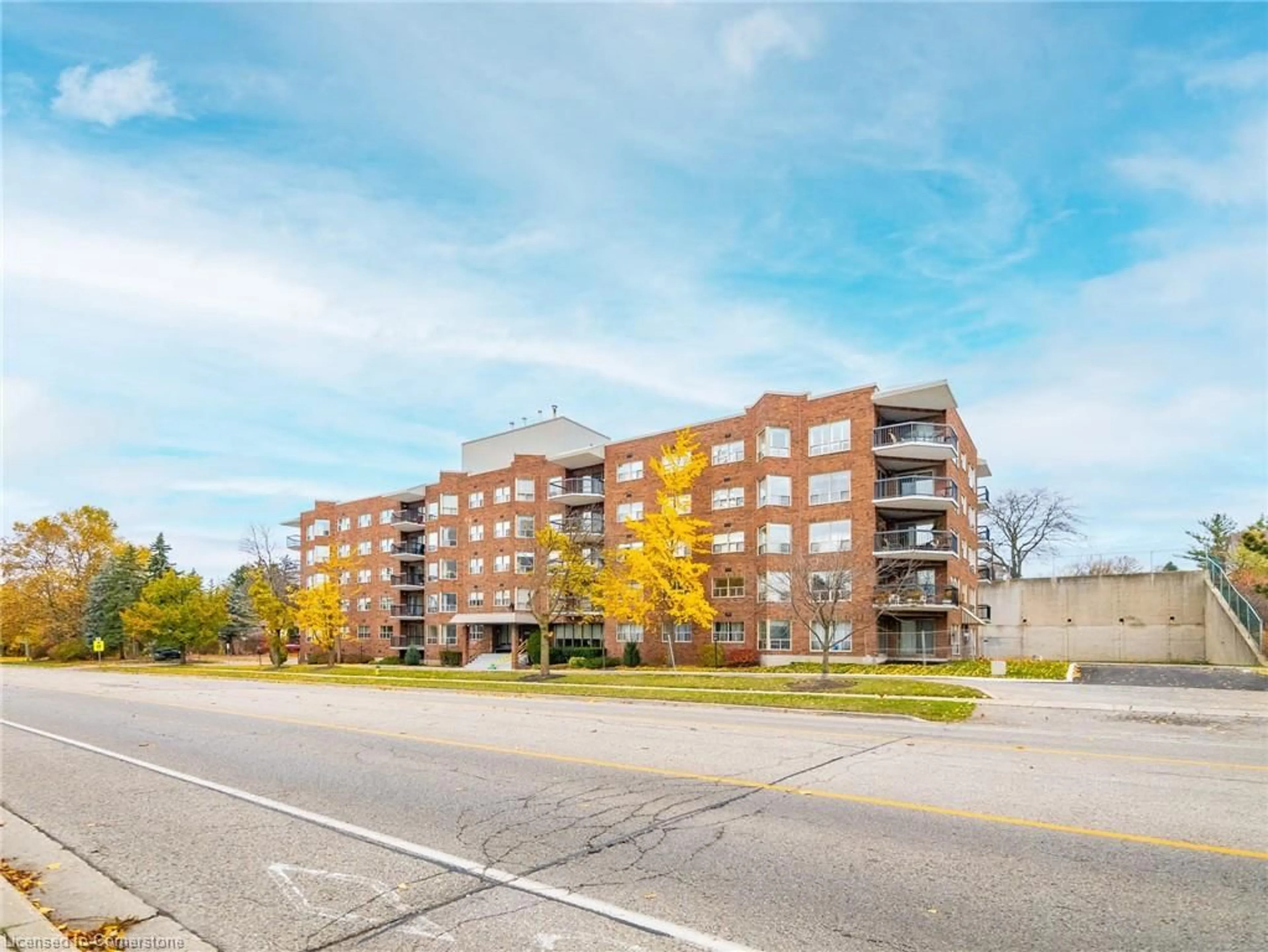 Unknown for 300 Keats Way #104, Kitchener Ontario N2L 6E6