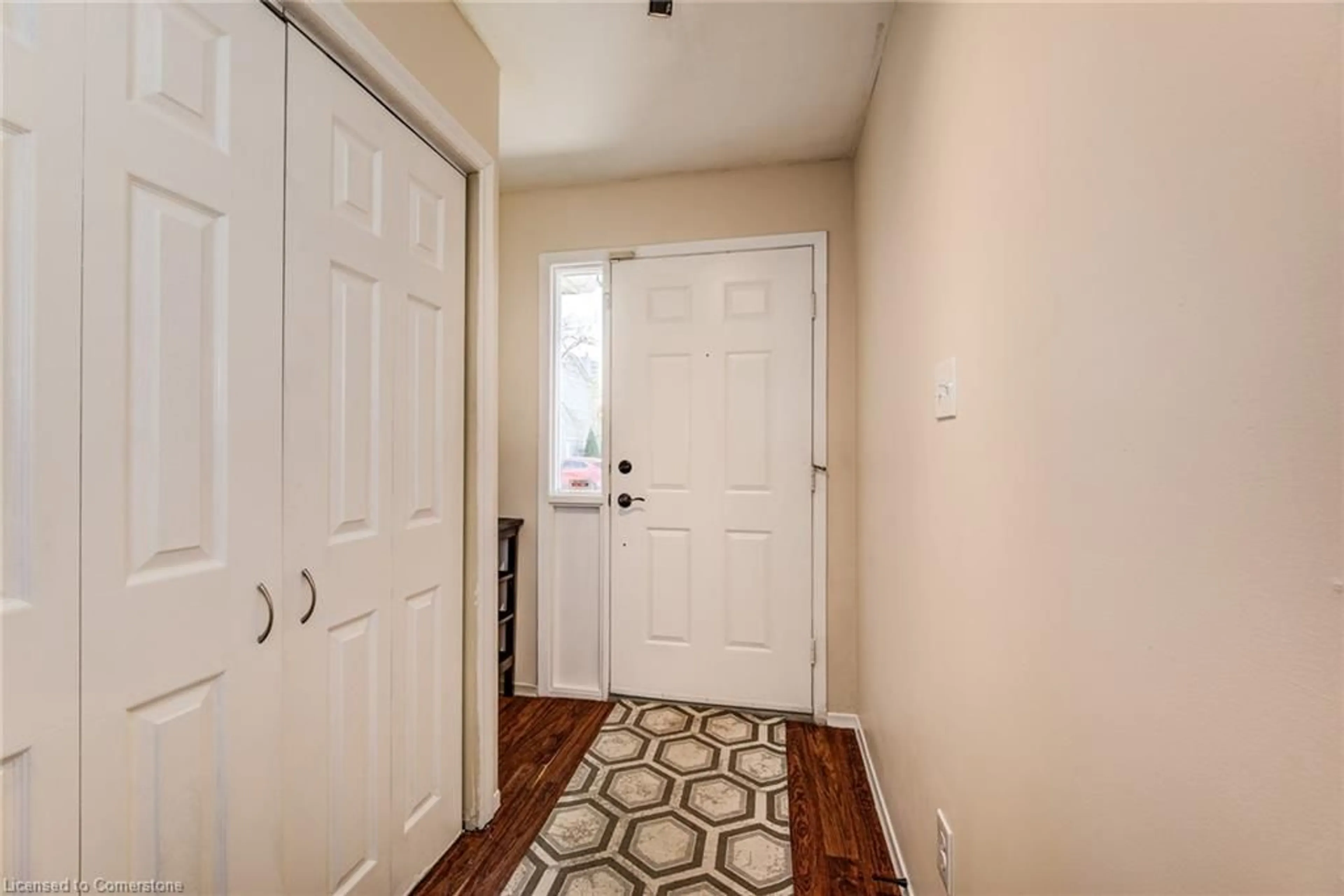 Indoor entryway for 111 Traynor Ave #26, Kitchener Ontario N2C 2N2