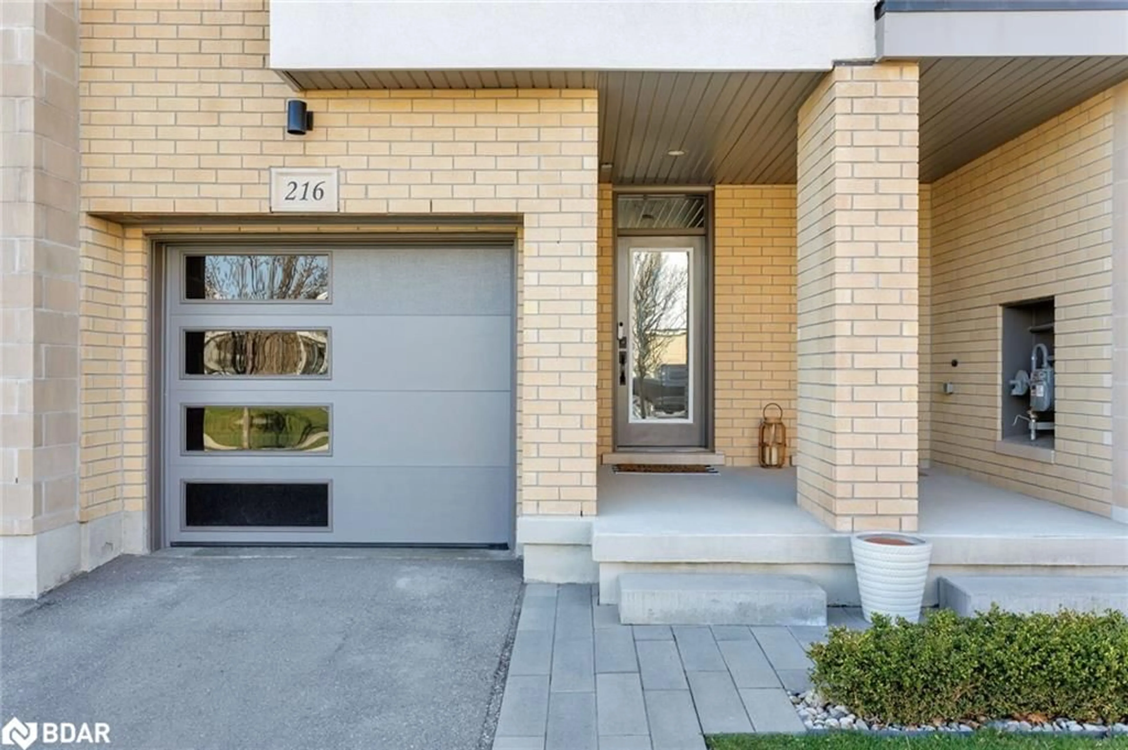Home with brick exterior material, street for 216 Squire Crescent Cres, Oakville Ontario L6H 0L6