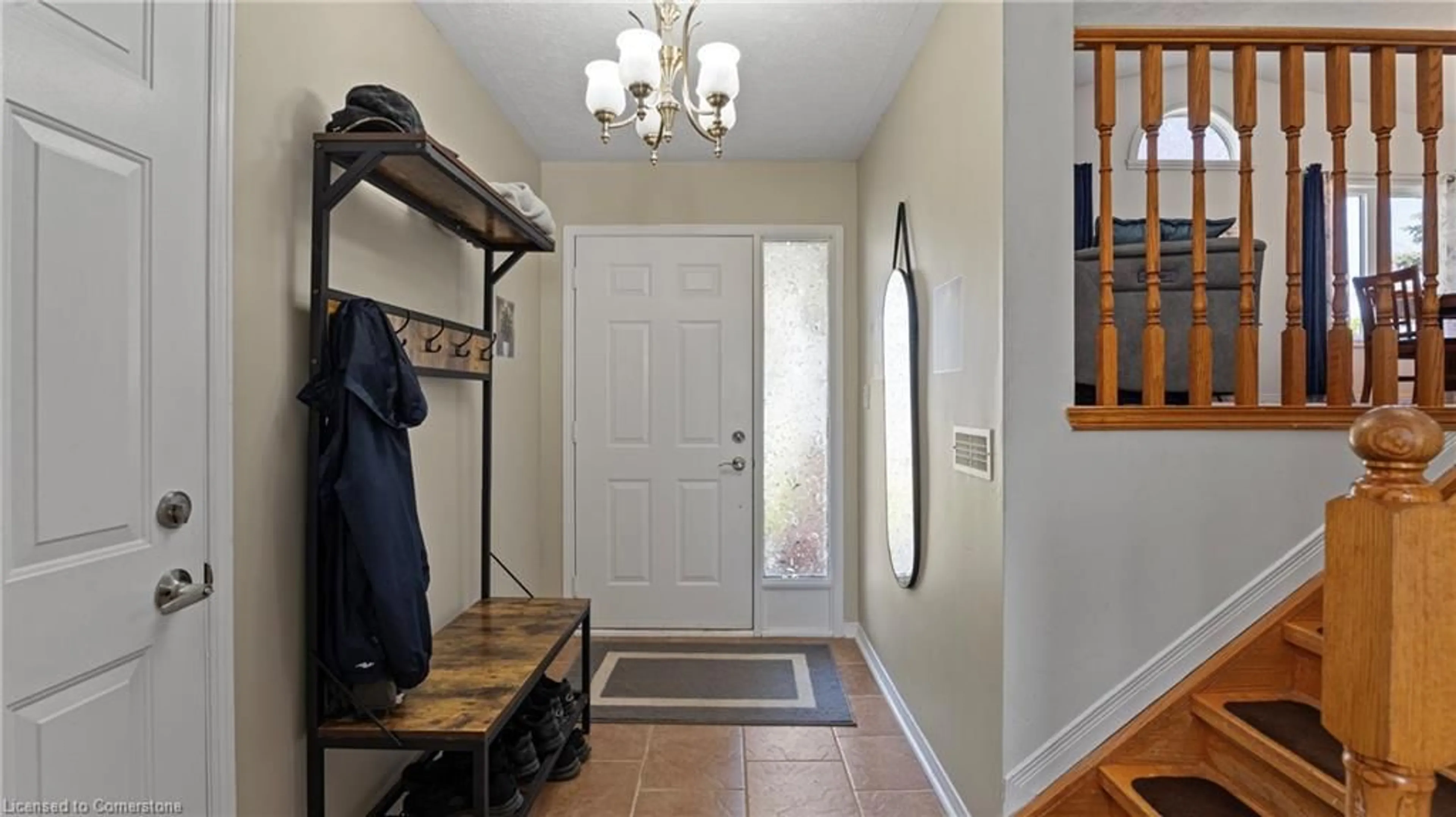 Indoor entryway for 28 Thompson Dr, Port Dover Ontario N0A 1N4