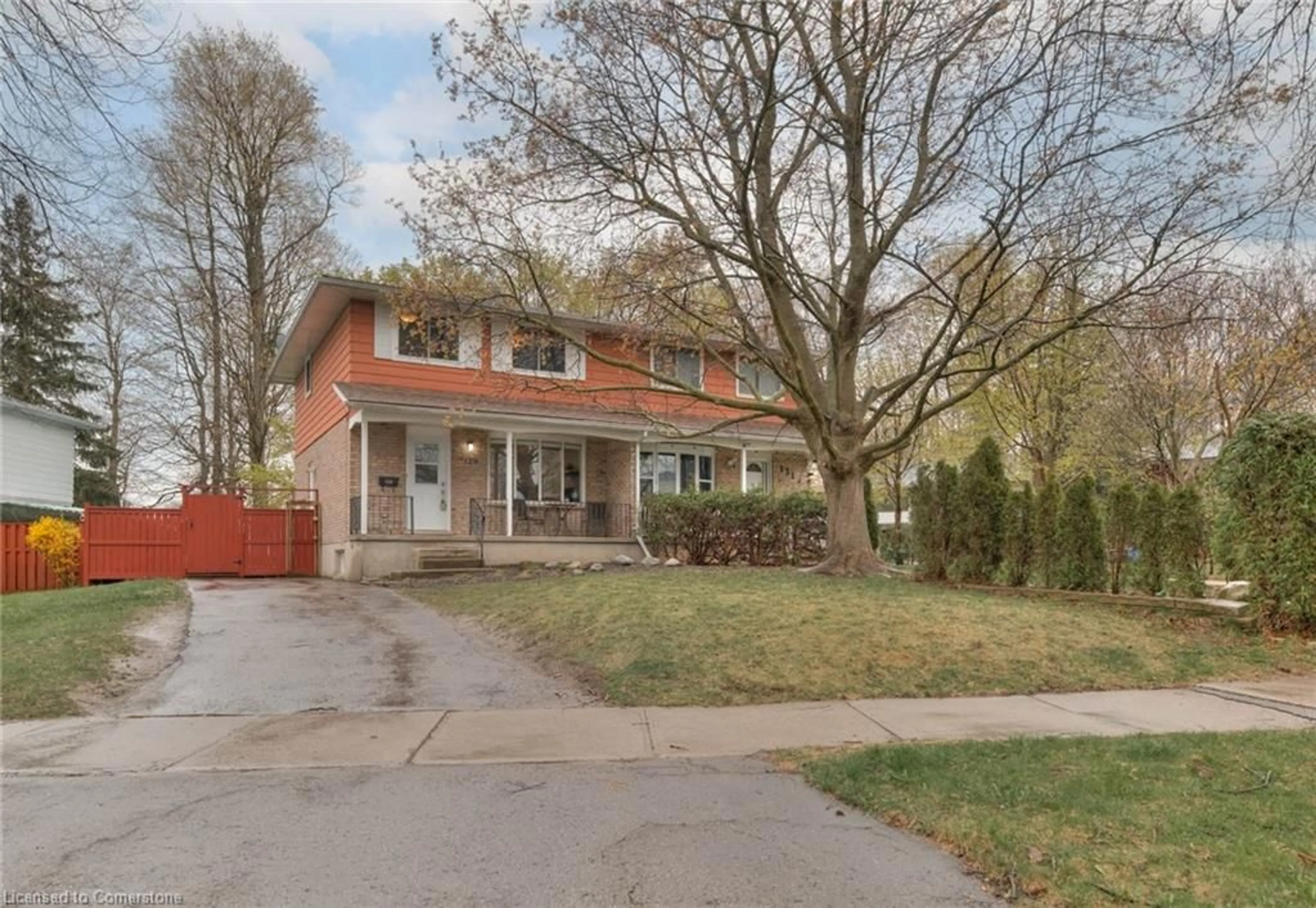 Home with brick exterior material, street for 129 Dalegrove Dr, Kitchener Ontario N2M 2G6