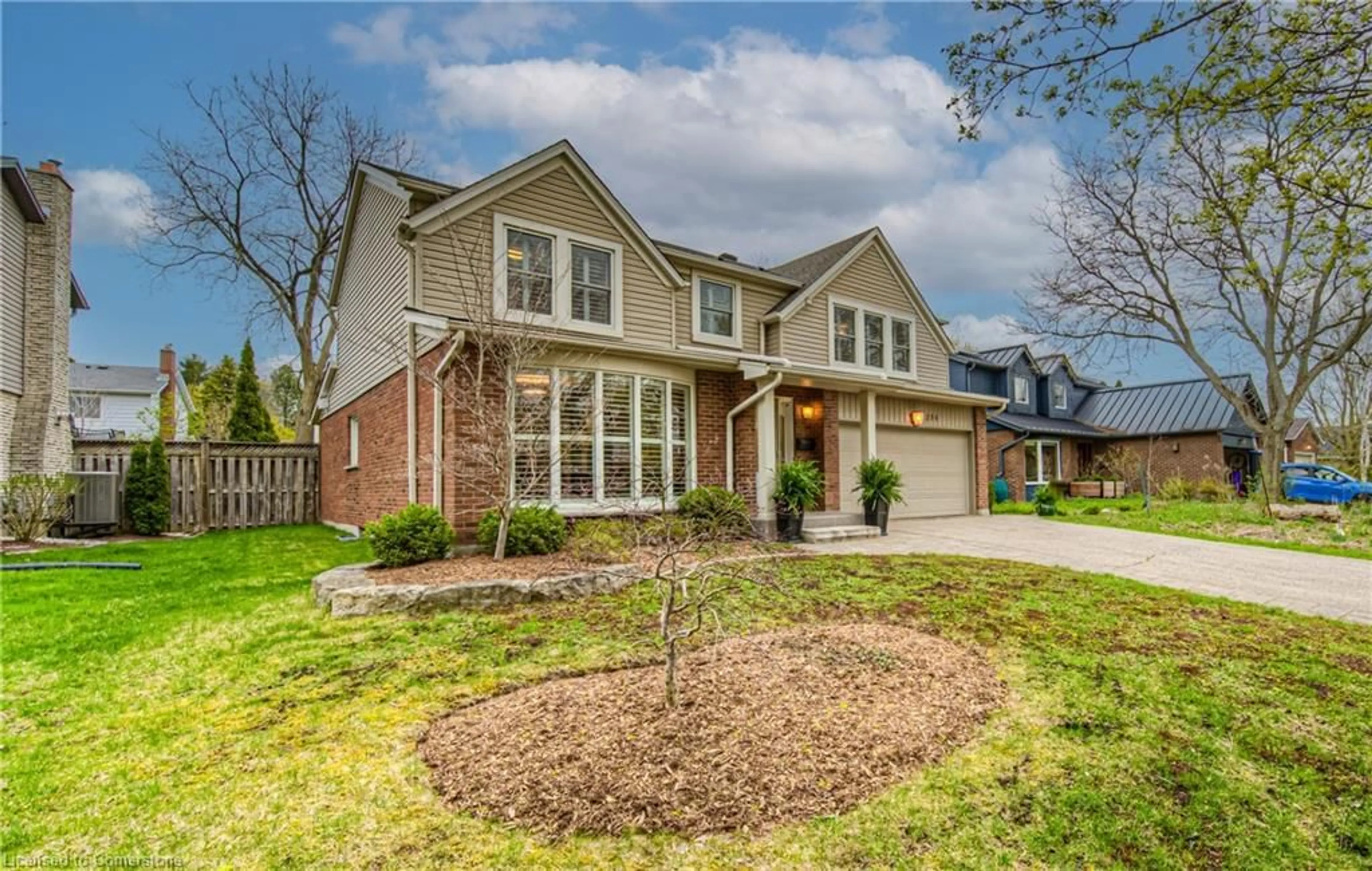Home with brick exterior material, street for 271 Beechlawn Dr, Waterloo Ontario N2L 5W8