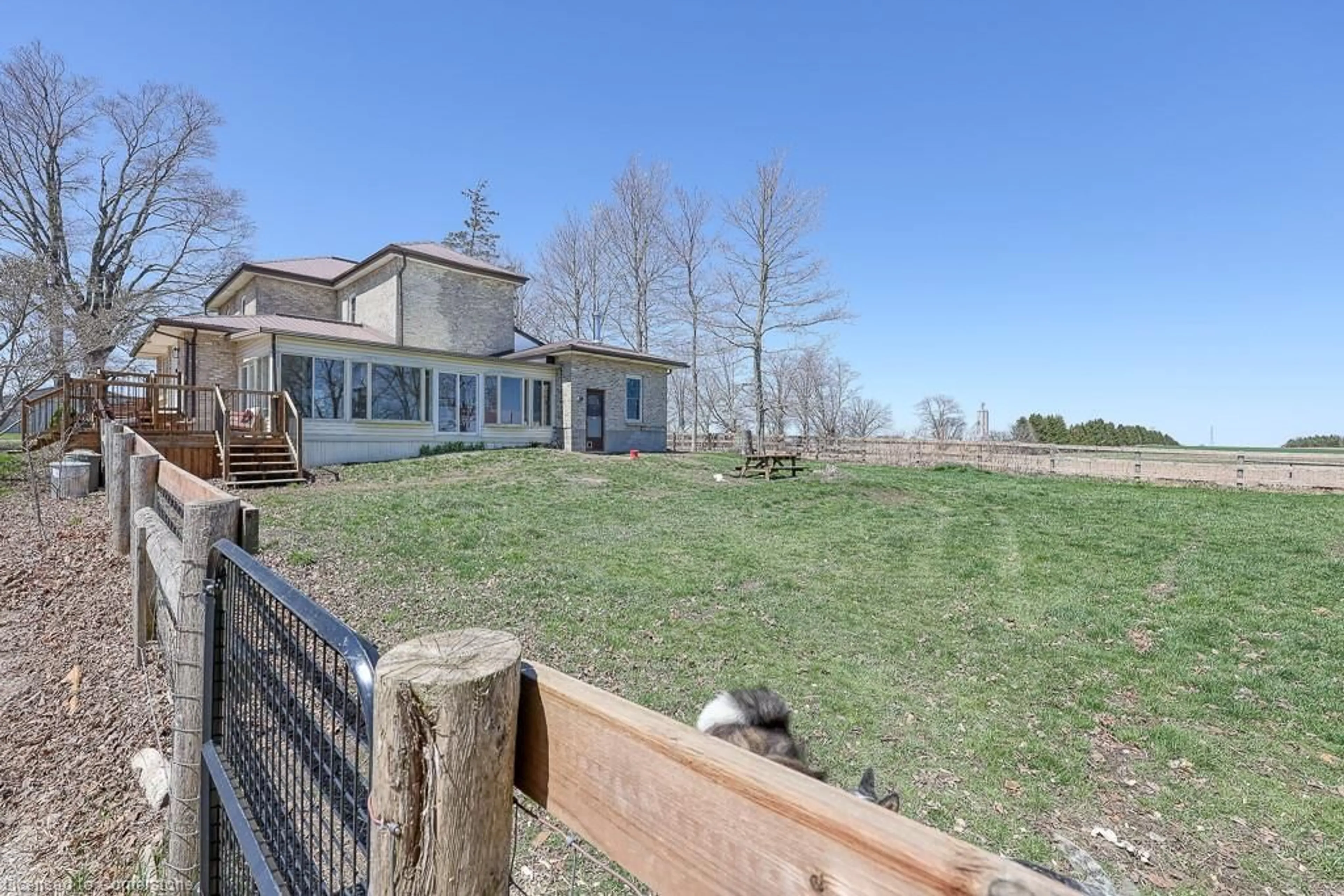 A pic from outside/outdoor area/front of a property/back of a property/a pic from drone, unknown for 3892 Lewis Rd, Mossley Ontario N0L 1V0