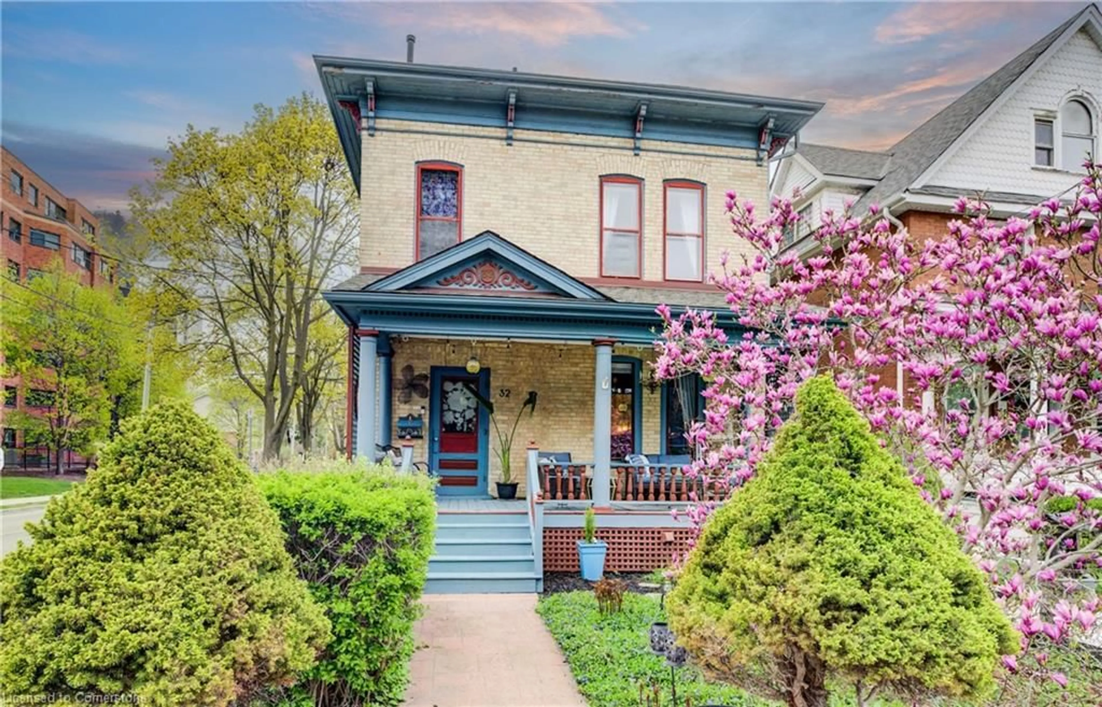 Home with brick exterior material, street for 32 Ellen St, Kitchener Ontario N2H 1L4