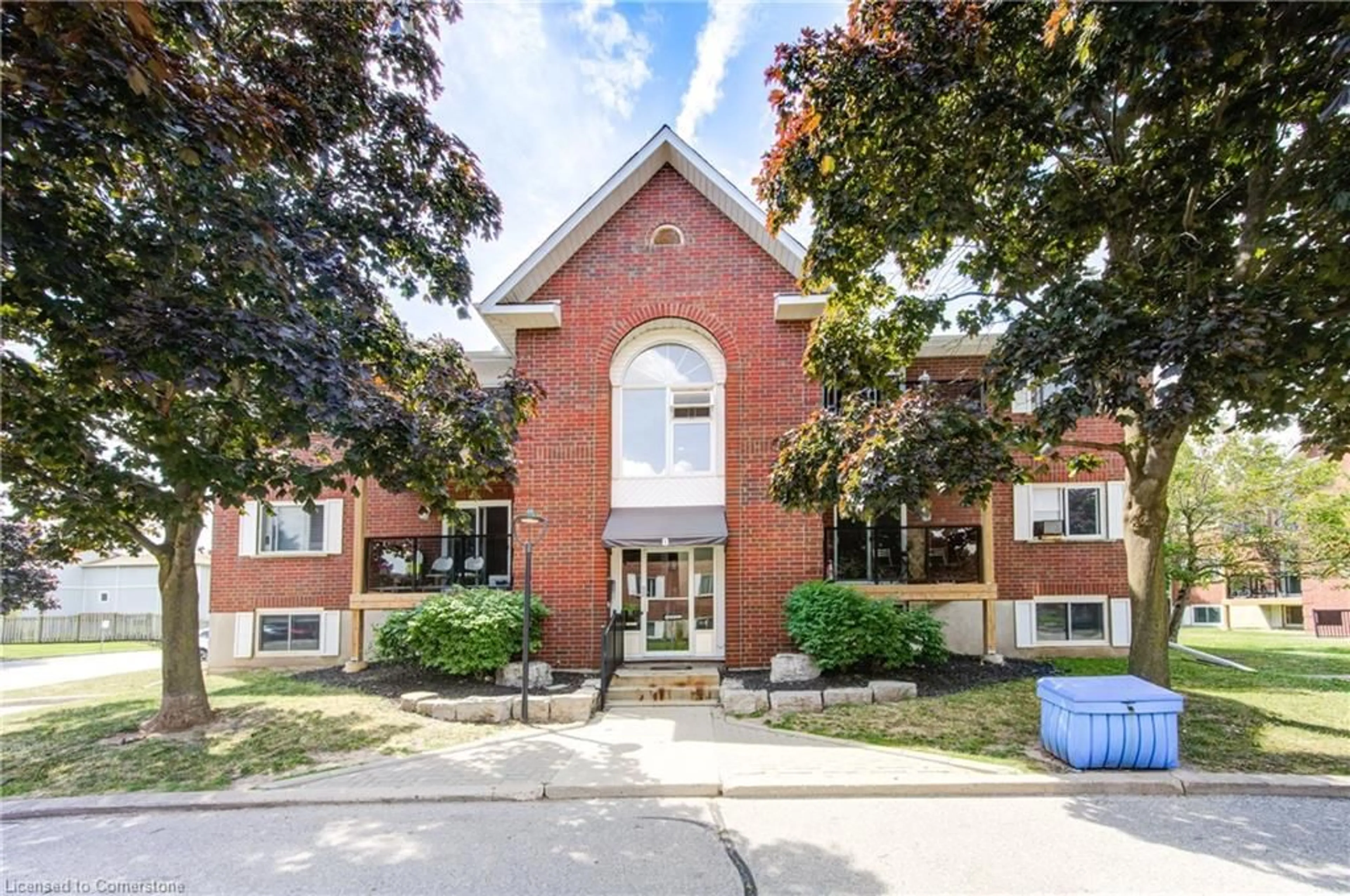 Home with brick exterior material, building for 565 Greenfield Ave #601, Kitchener Ontario N2C 2P4