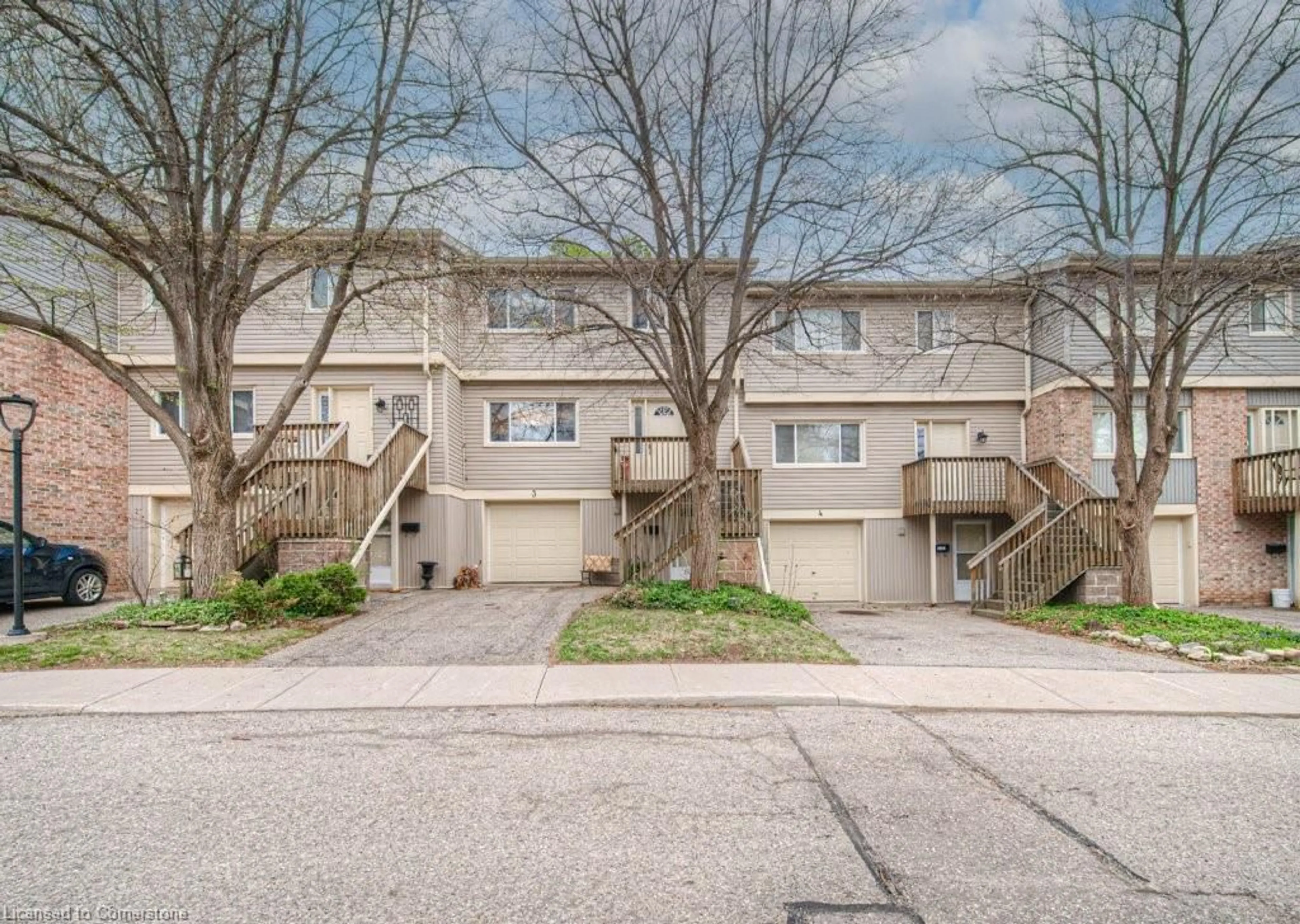 Unknown for 30 Green Valley Dr #3, Kitchener Ontario N2P 1G8