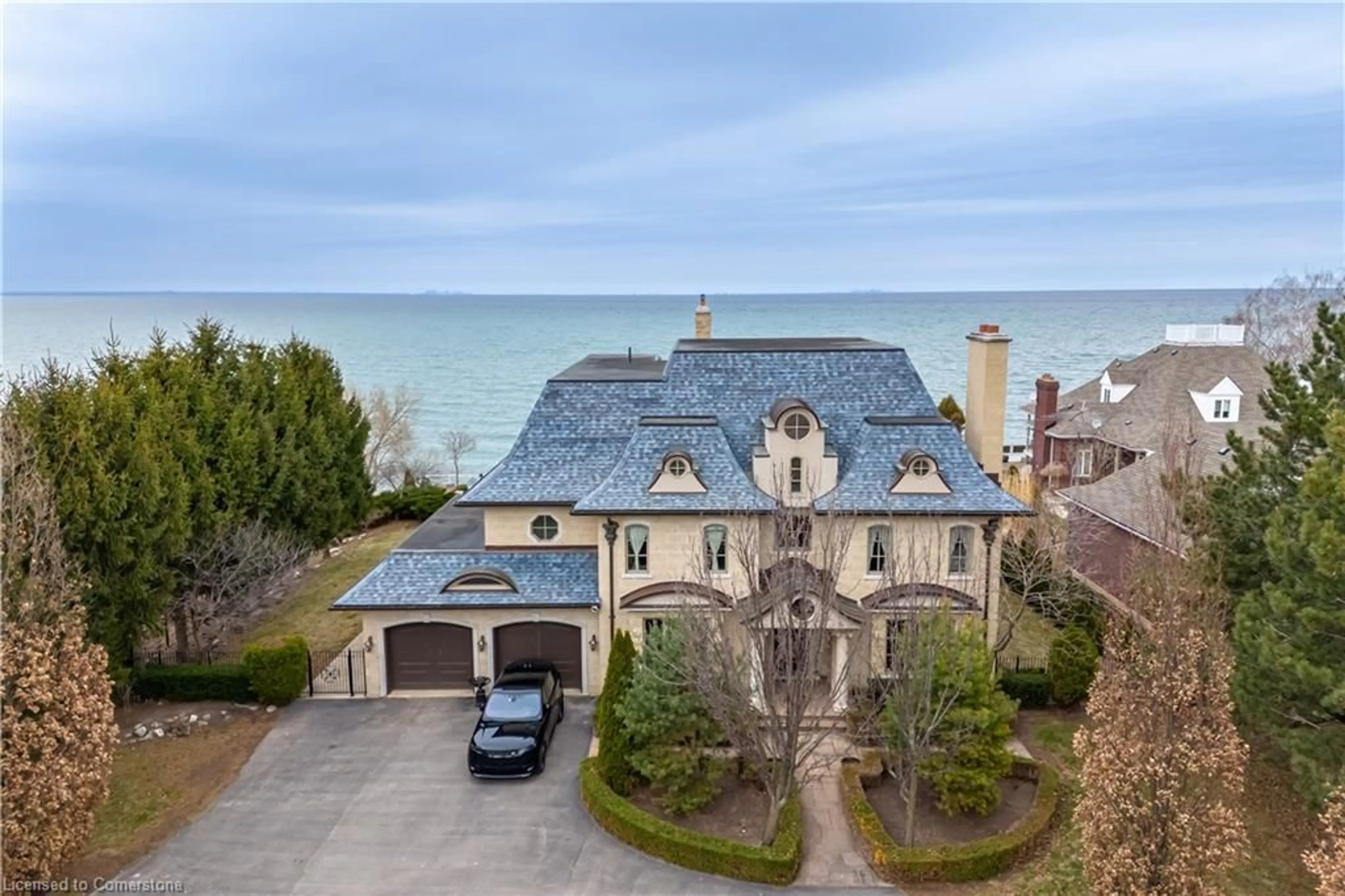 A pic from outside/outdoor area/front of a property/back of a property/a pic from drone, water/lake/river/ocean view for 5545 Blezard Drive Dr, Lincoln Ontario L3J 1R1