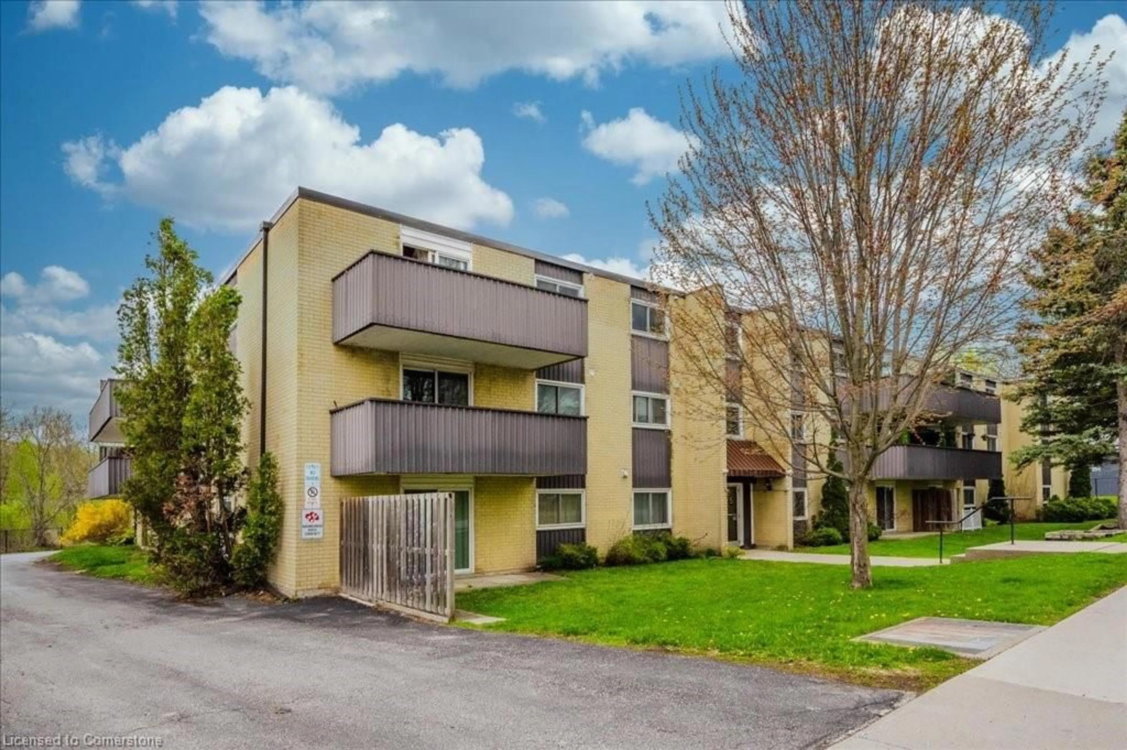 Unknown for 75 Hazelglen Dr #206, Kitchener Ontario N2M 2E2