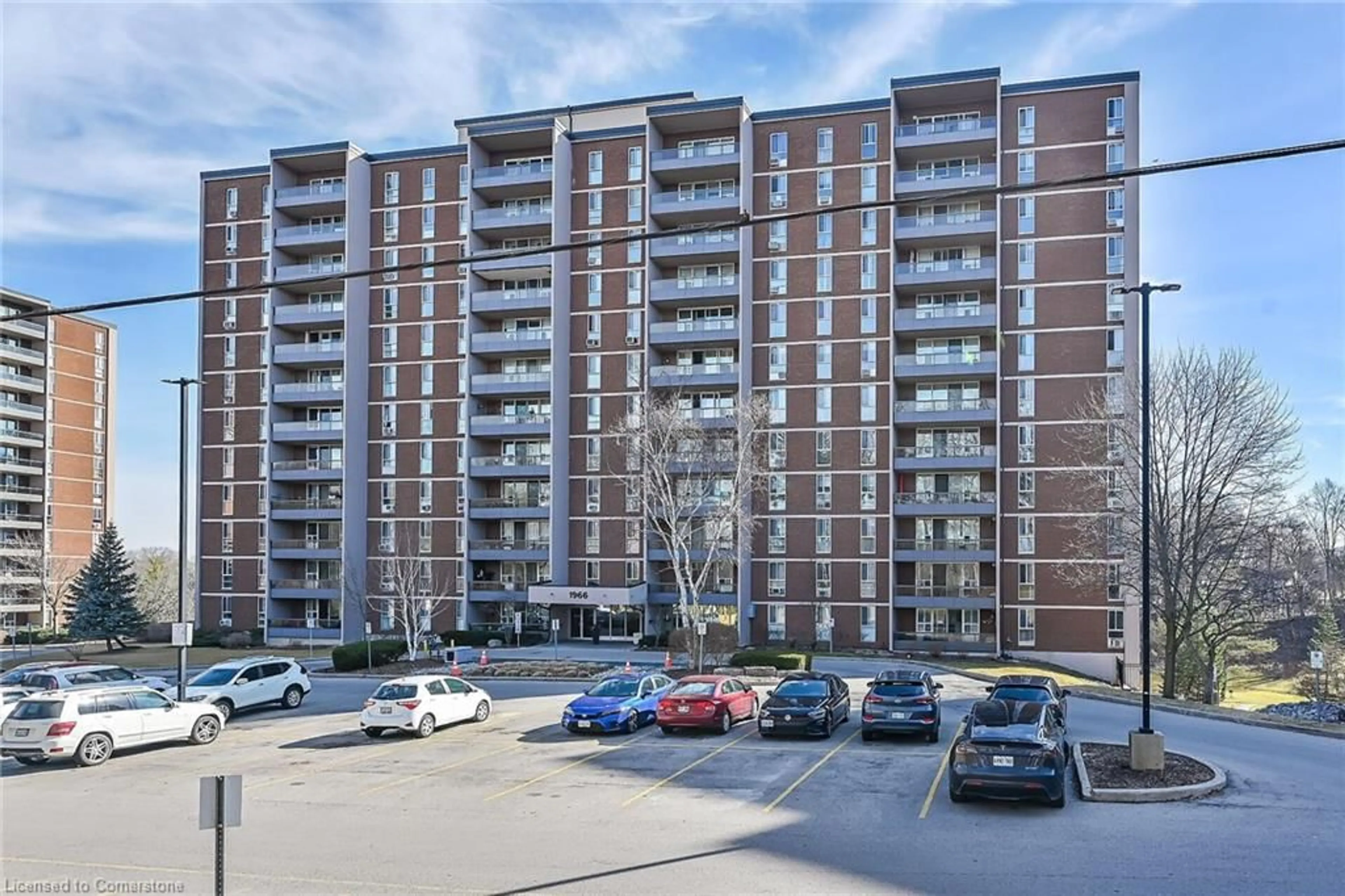 Unknown for 1966 Main St #203, Hamilton Ontario L8S 1J6