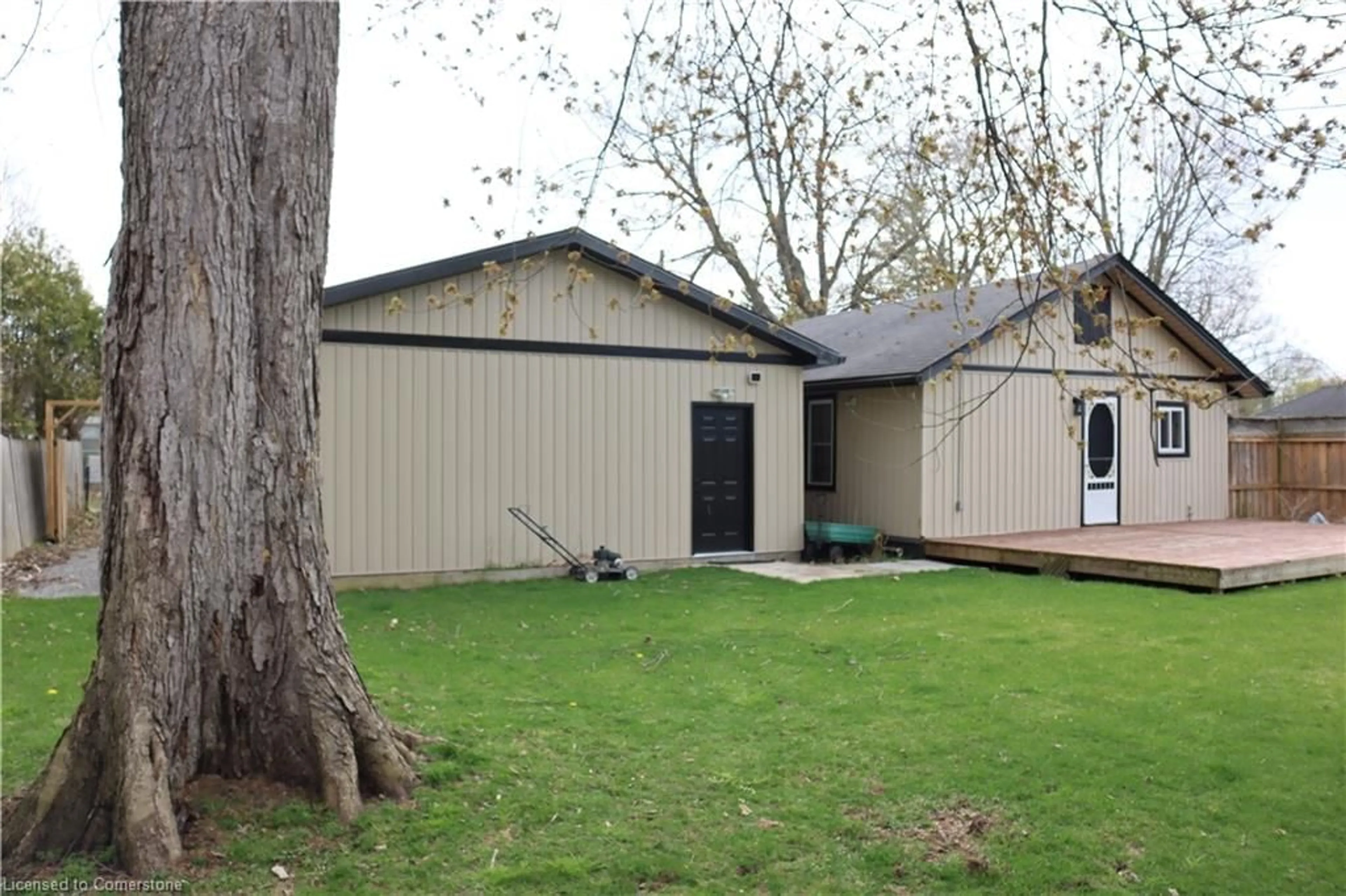 Shed for 273 Oxford Ave, Crystal Beach Ontario L0S 1B0