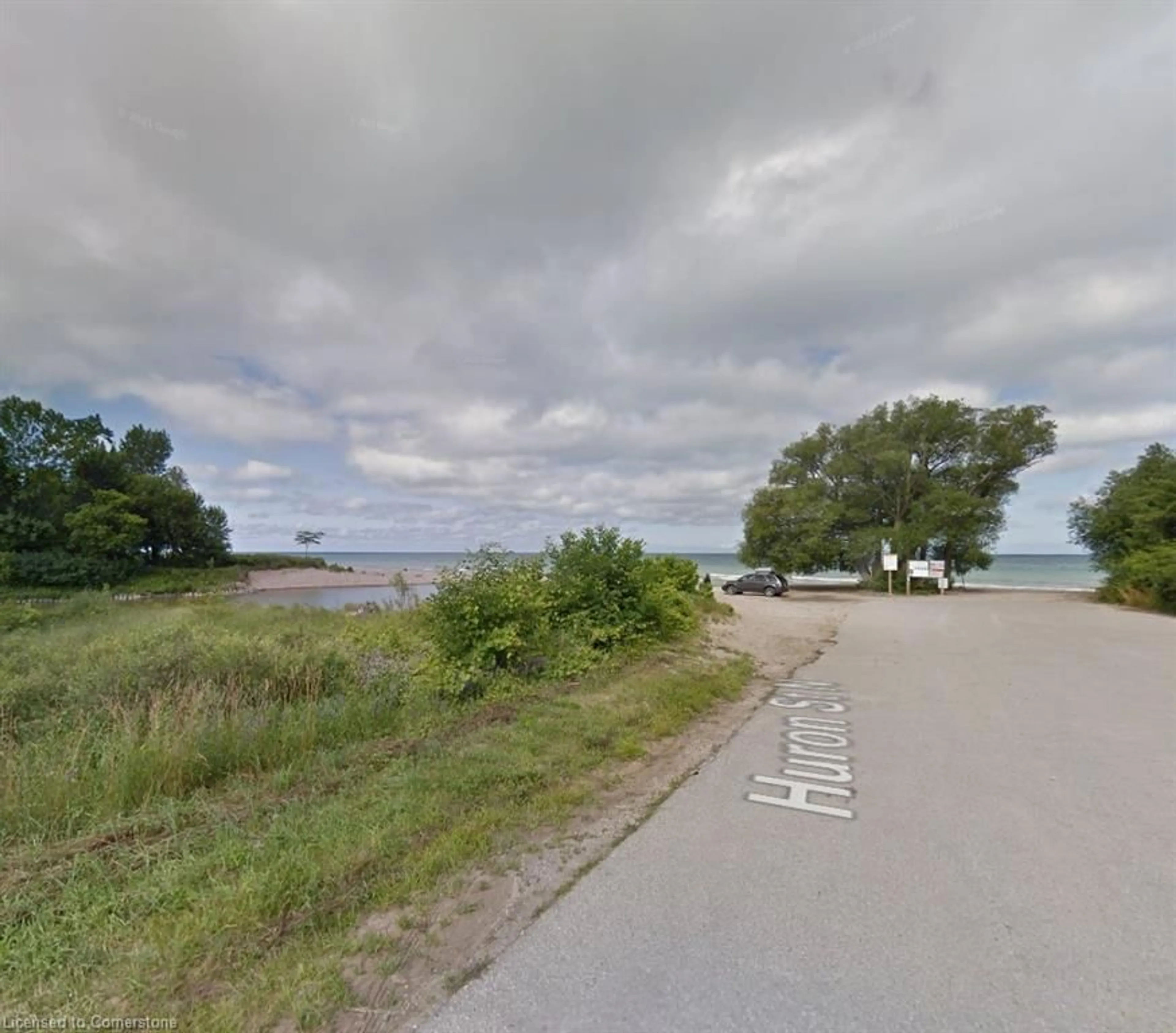 Blurry image for 40 Russell St, Port Albert Ontario N7A 3X9