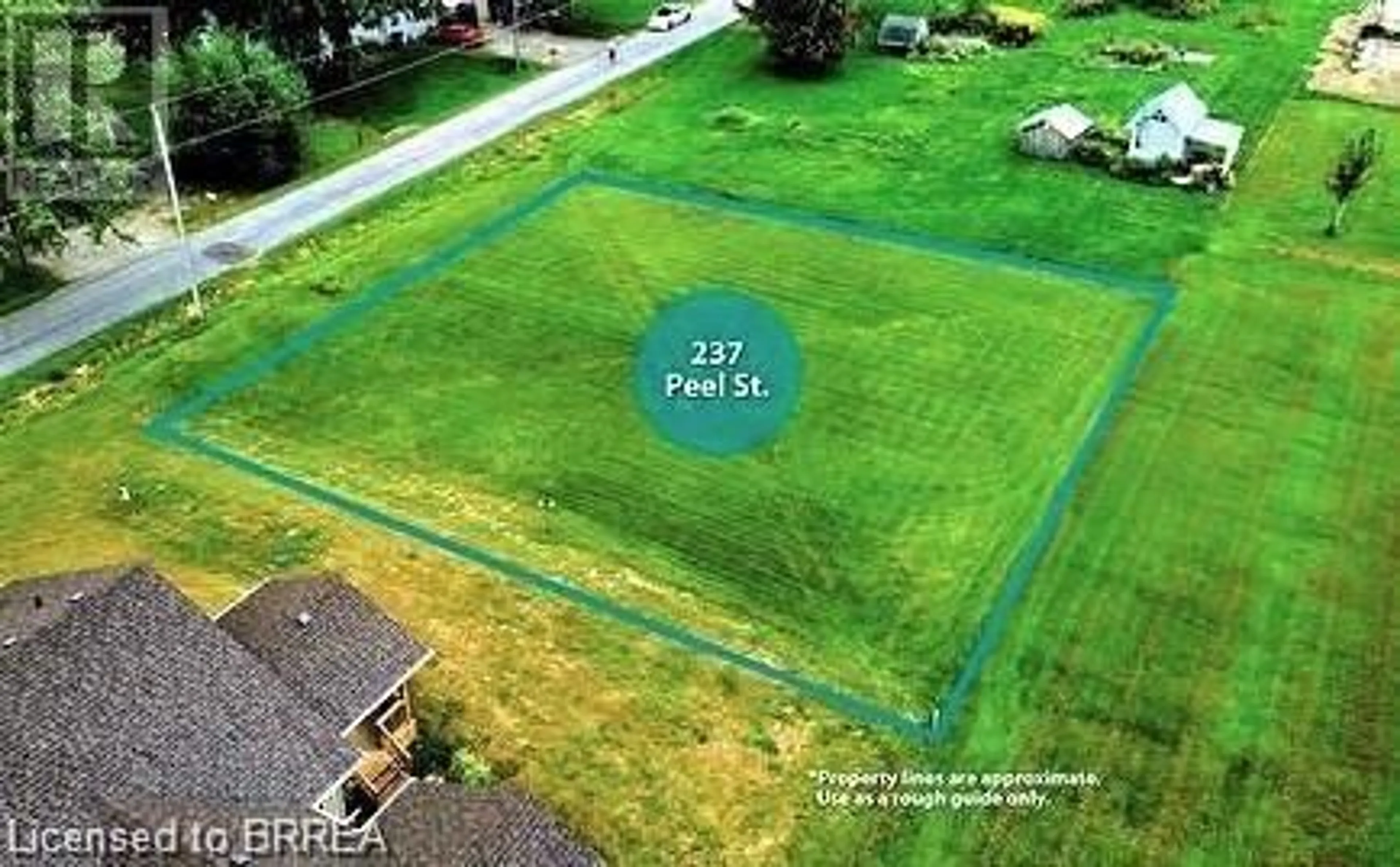 A pic from outside/outdoor area/front of a property/back of a property/a pic from drone, street for 237 Peel St, Shrewsbury Ontario N0P 1A0