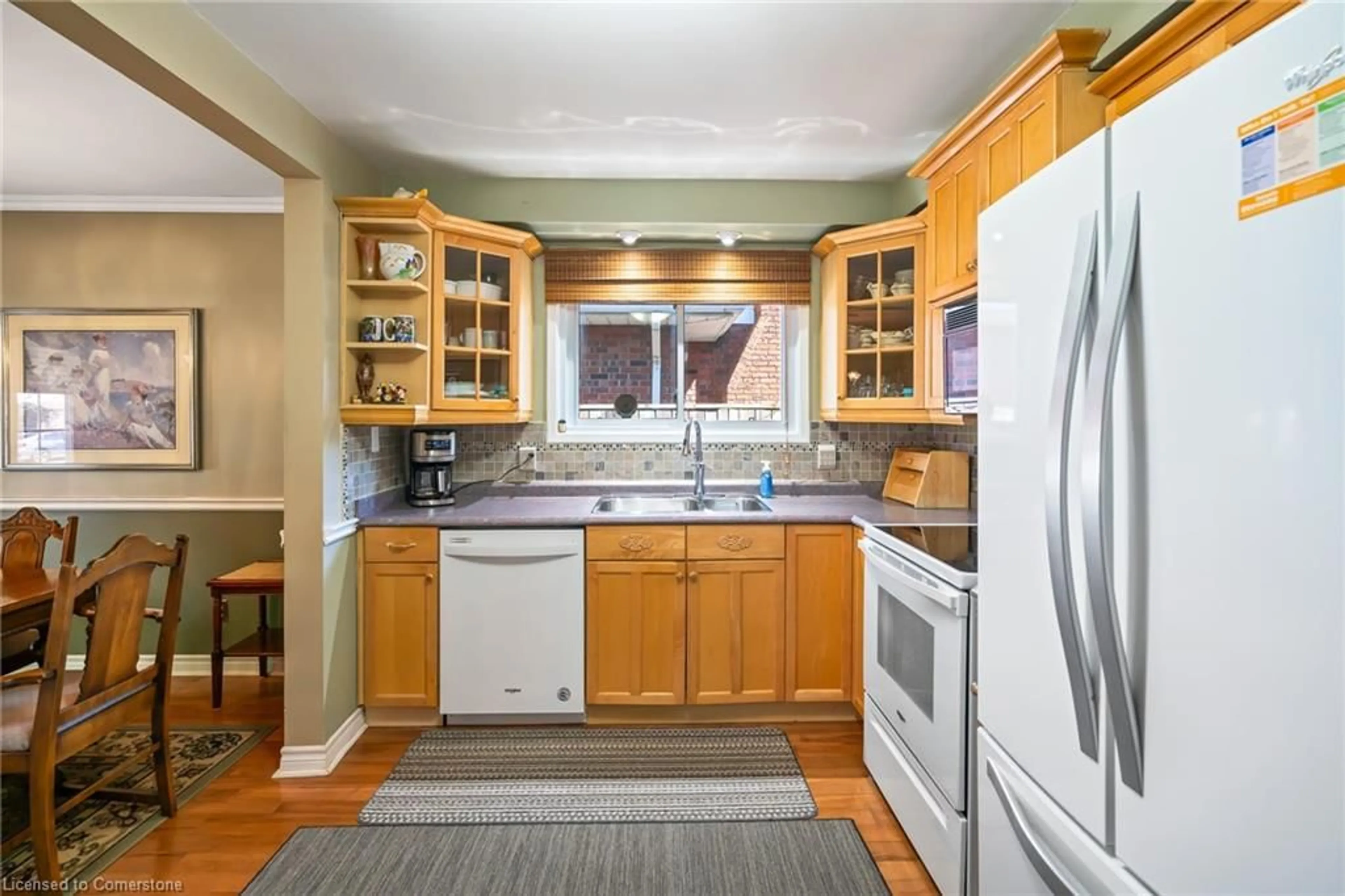 Standard kitchen, unknown for 8 Dolly Cir, St. Catharines Ontario L2P 3T2