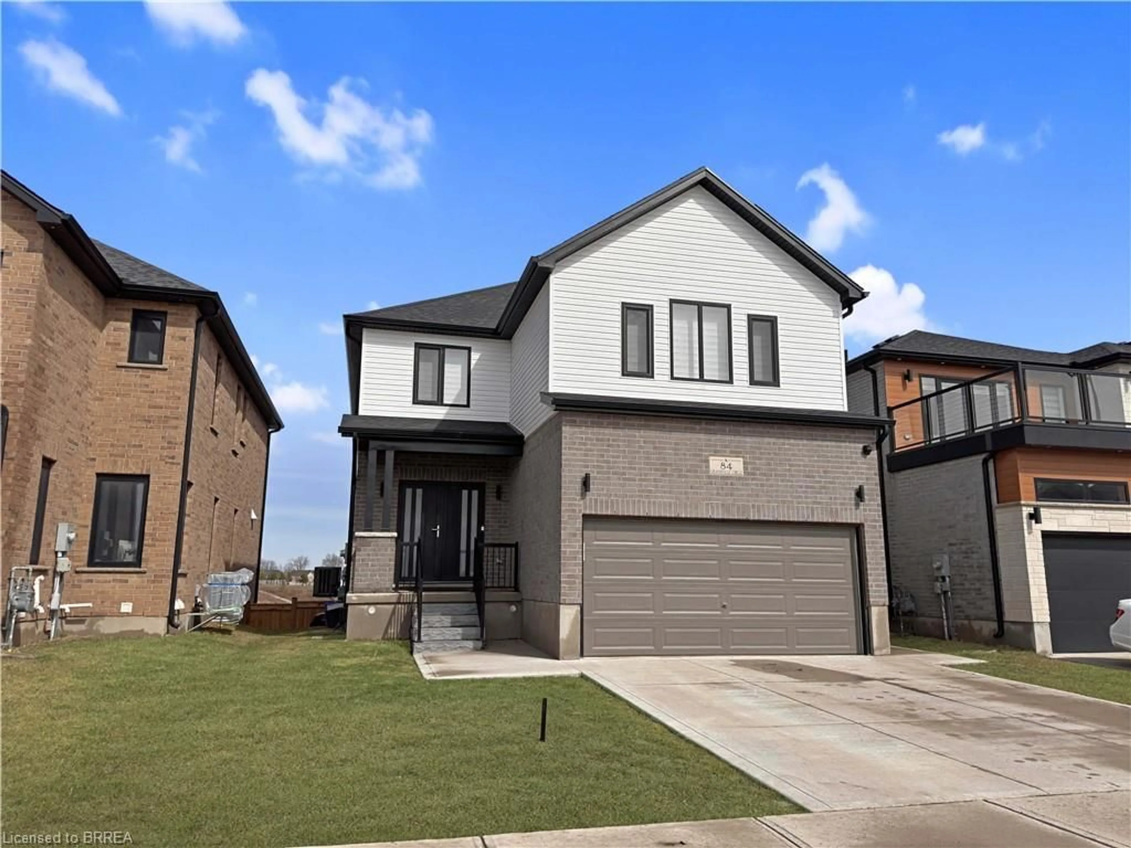 Home with brick exterior material, street for 84 Grandville Cir, Paris Ontario N3L 0J5