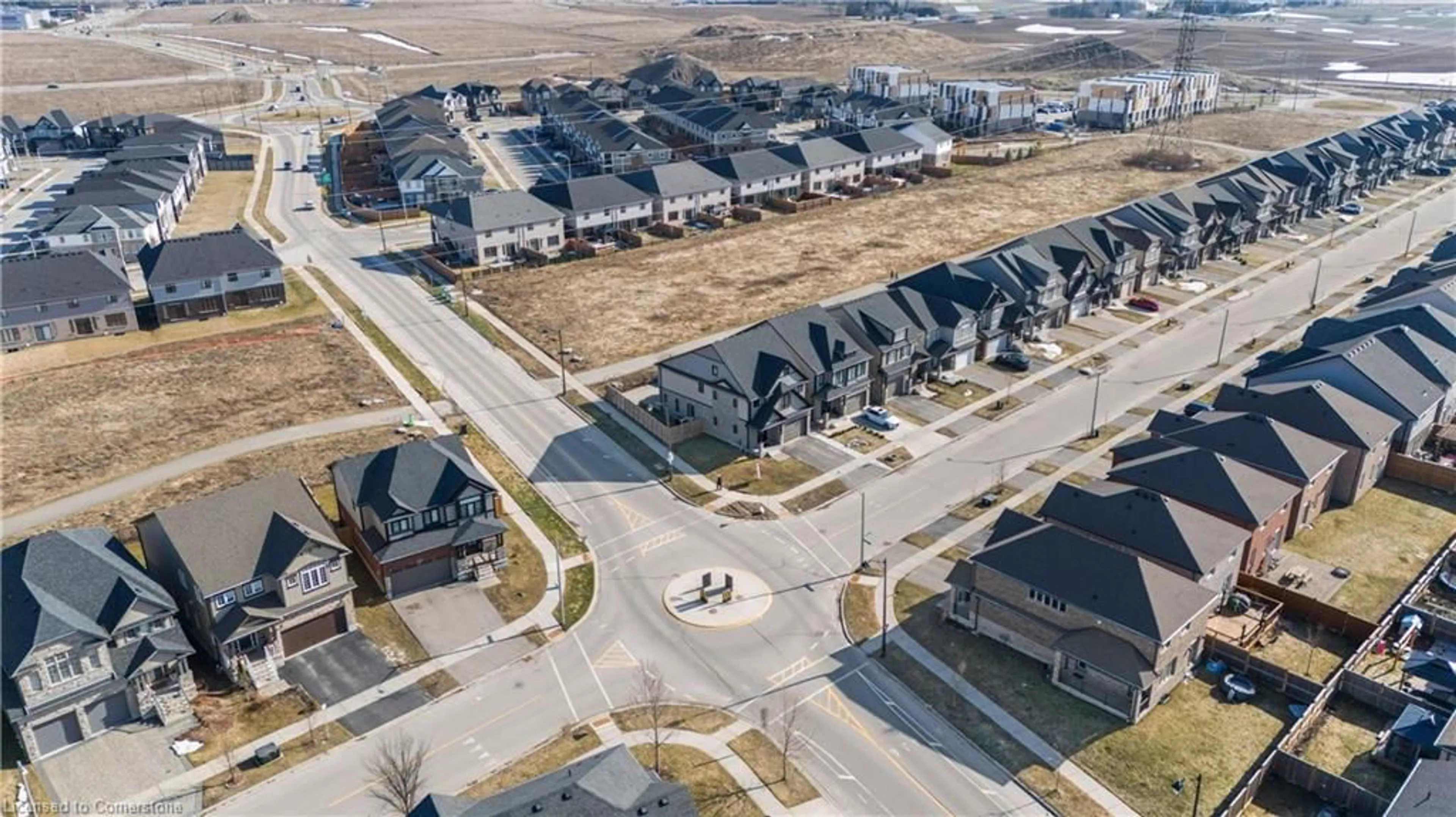 A pic from outside/outdoor area/front of a property/back of a property/a pic from drone, street for 301 Buttonbush St, Waterloo Ontario N2V 0B2