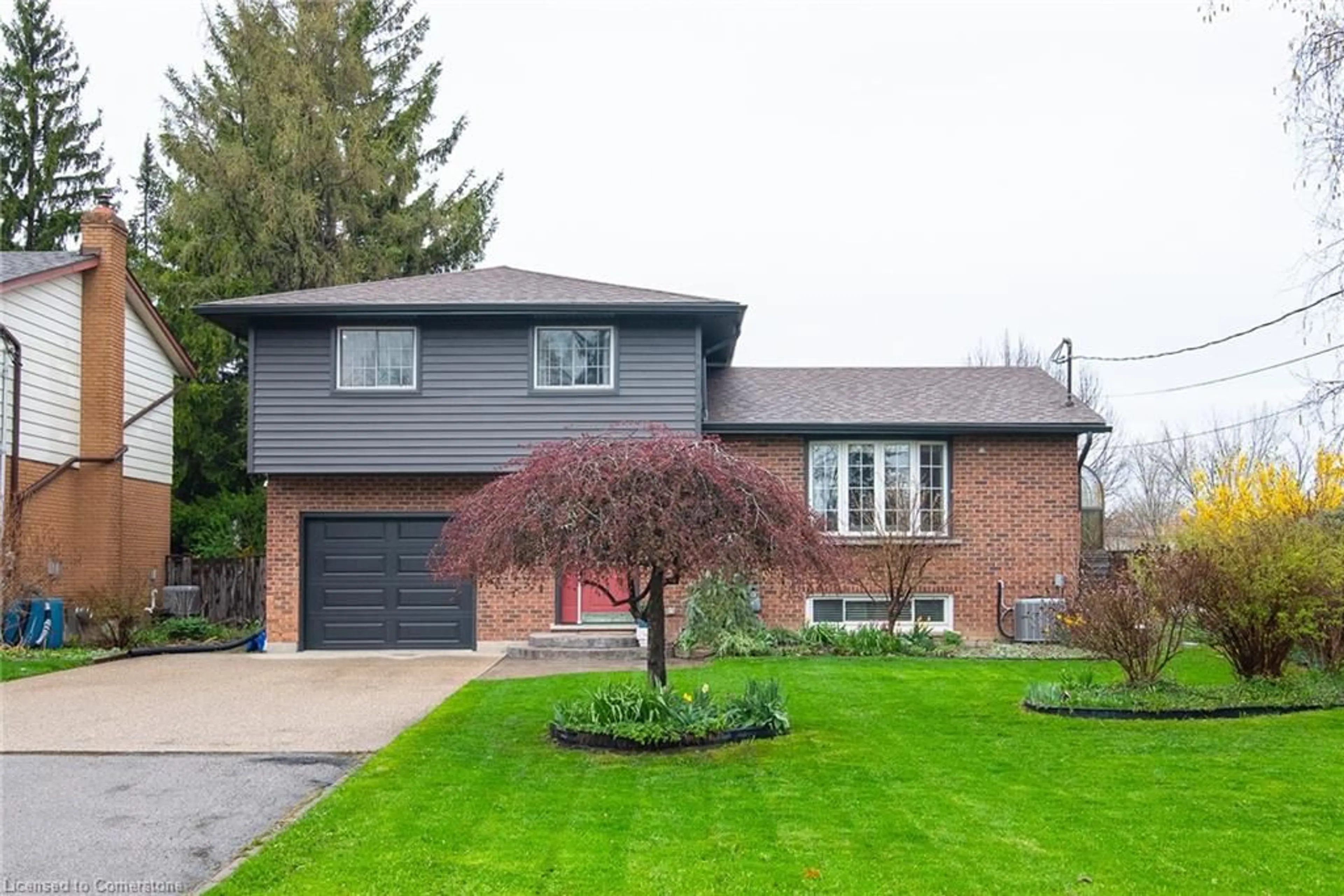 Home with brick exterior material, street for 101 Hillview Dr, Baden Ontario N3A 2V3