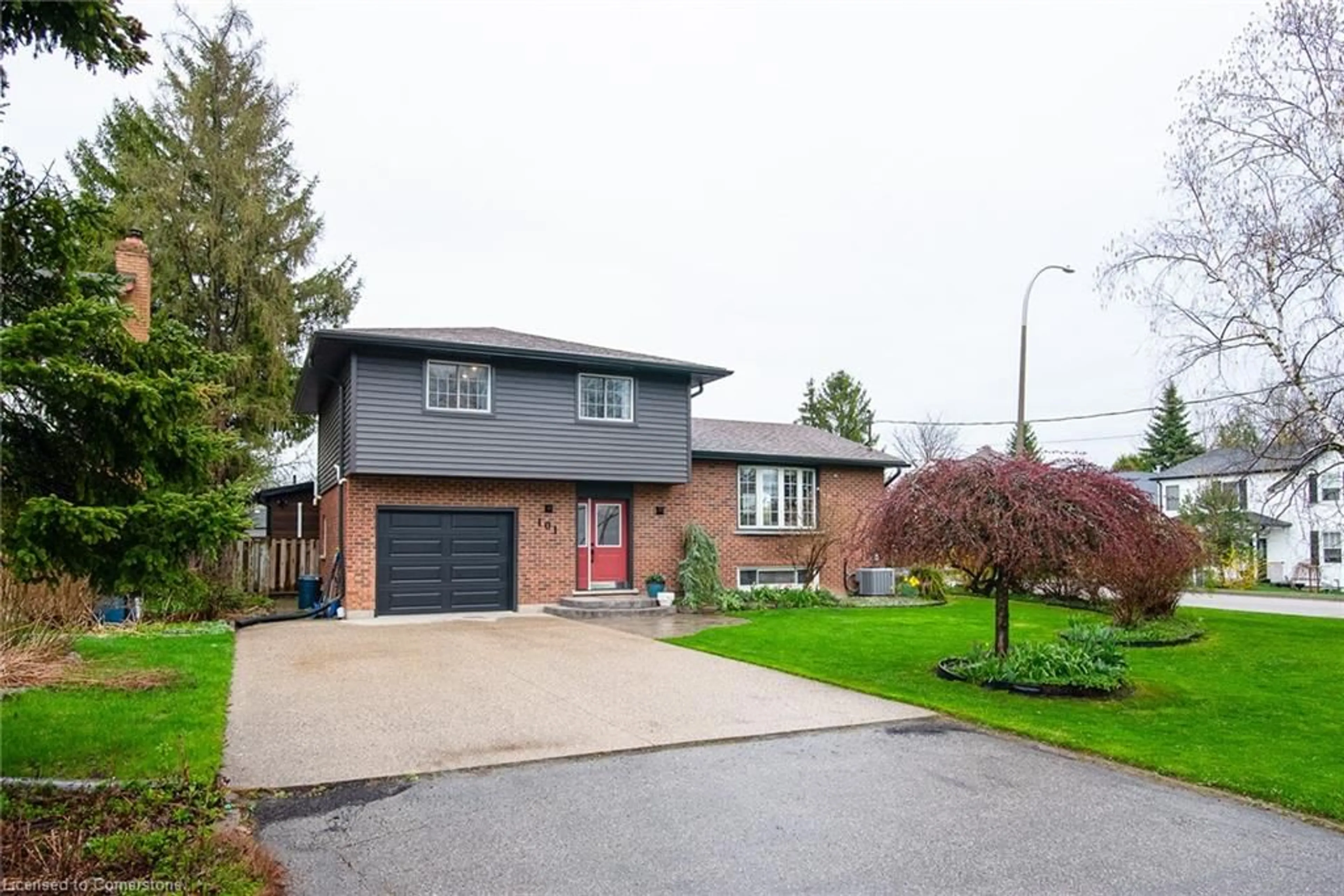 Home with brick exterior material, street for 101 Hillview Dr, Baden Ontario N3A 2V3