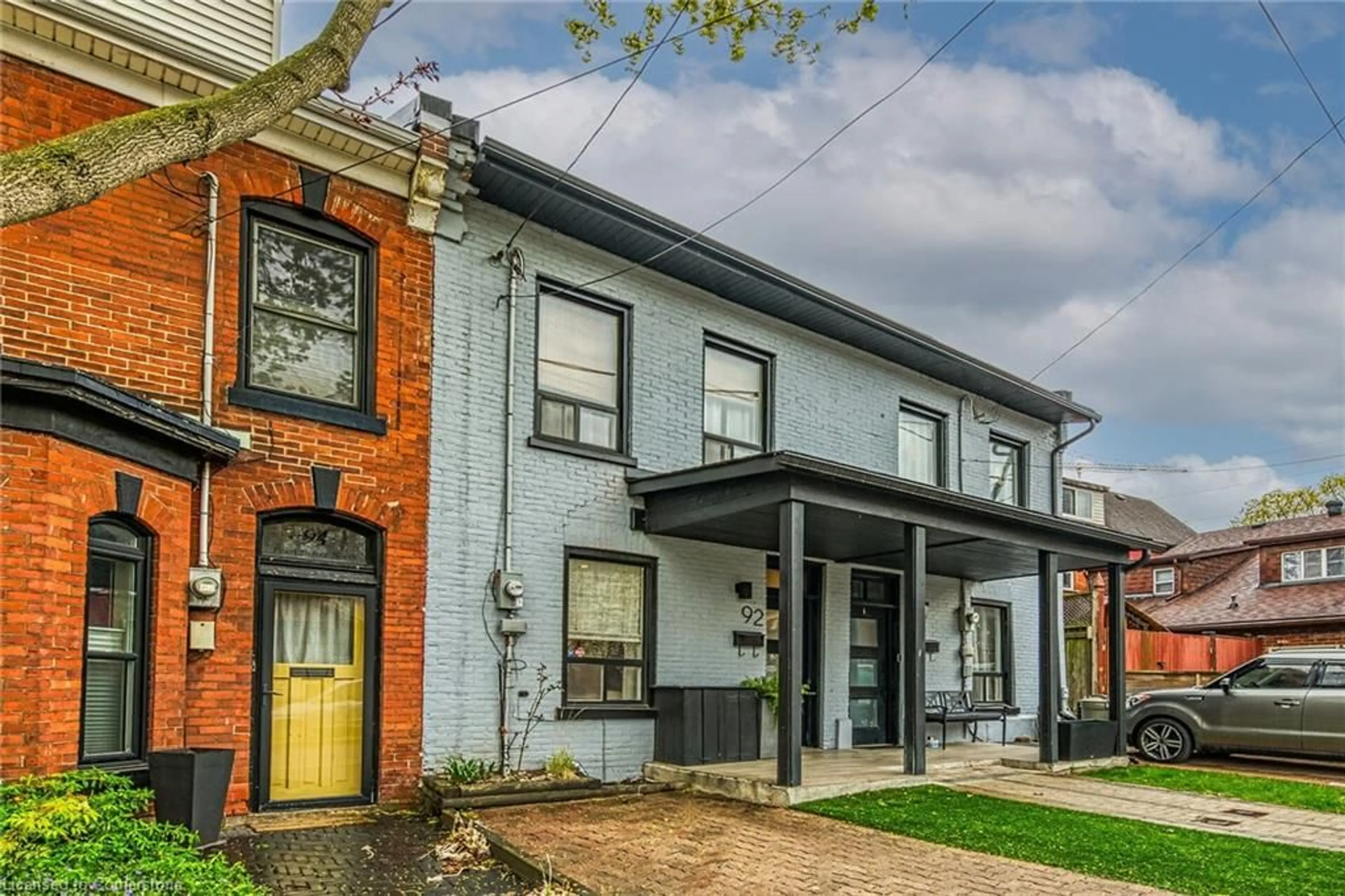 Home with brick exterior material, street for 92 Pearl St, Hamilton Ontario L8R 2Z3