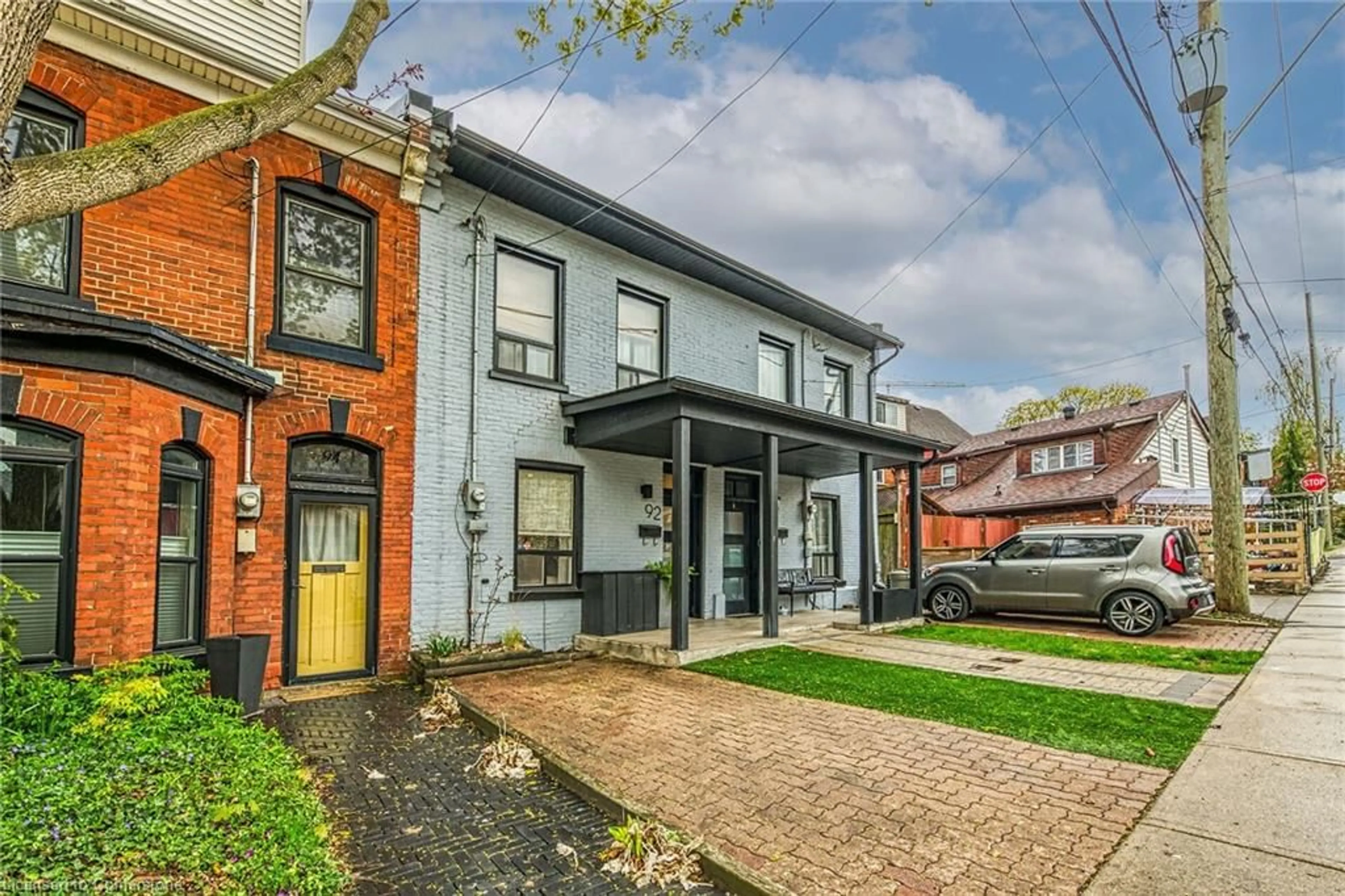 Home with brick exterior material, street for 92 Pearl St, Hamilton Ontario L8R 2Z3