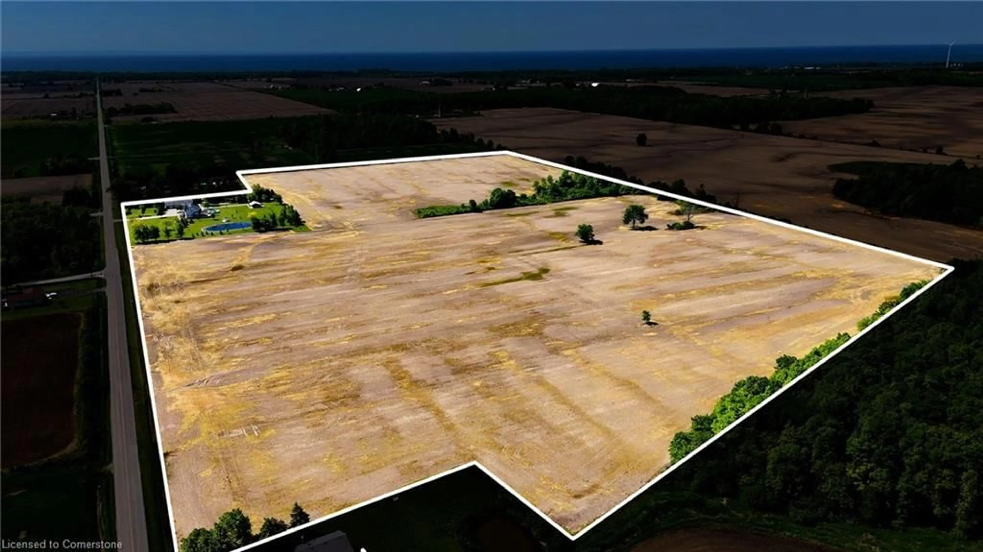 A pic from outside/outdoor area/front of a property/back of a property/a pic from drone, building for 533 Marshall Rd, Dunnville Ontario N1A 2W8